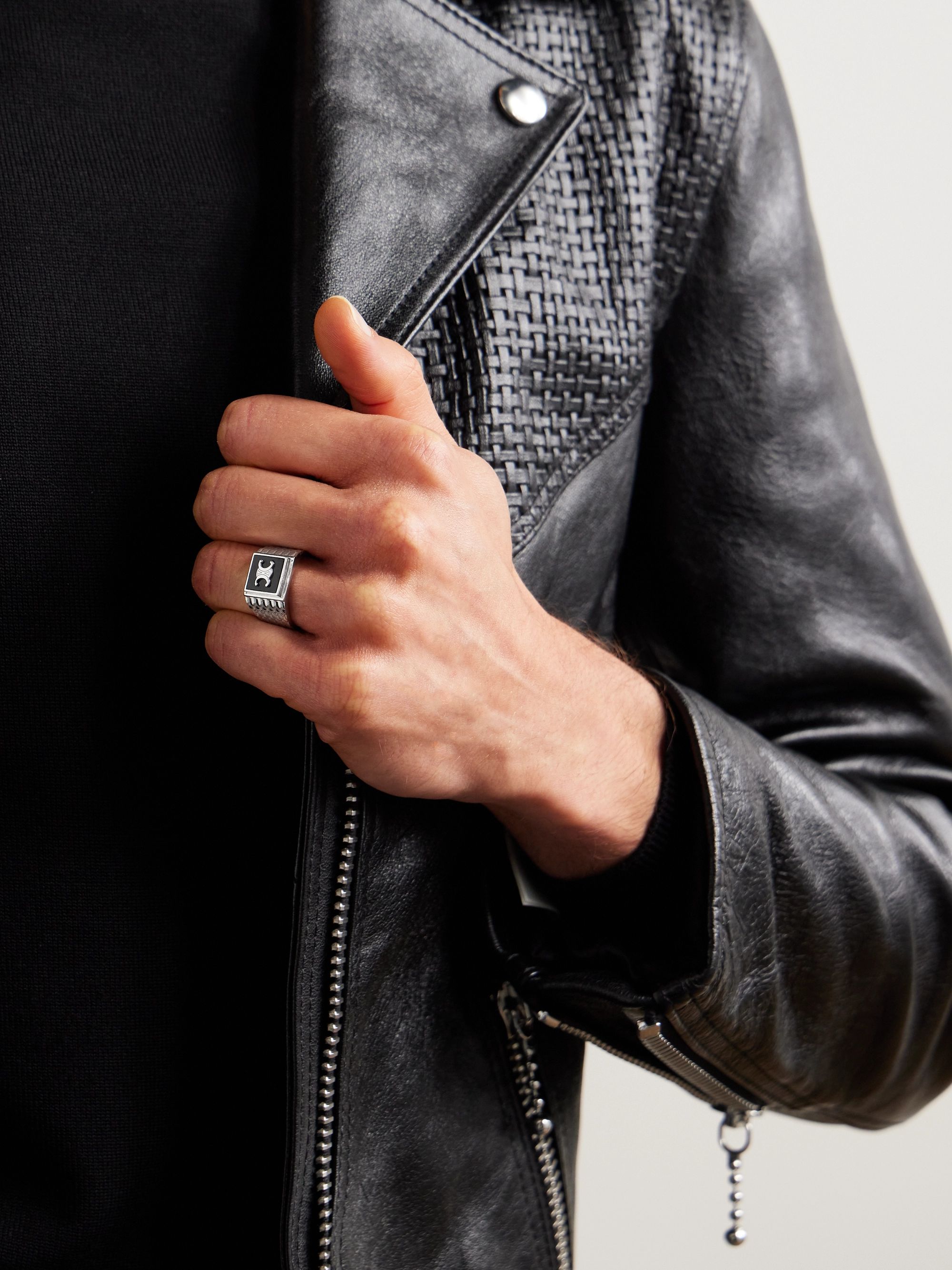 signet ring