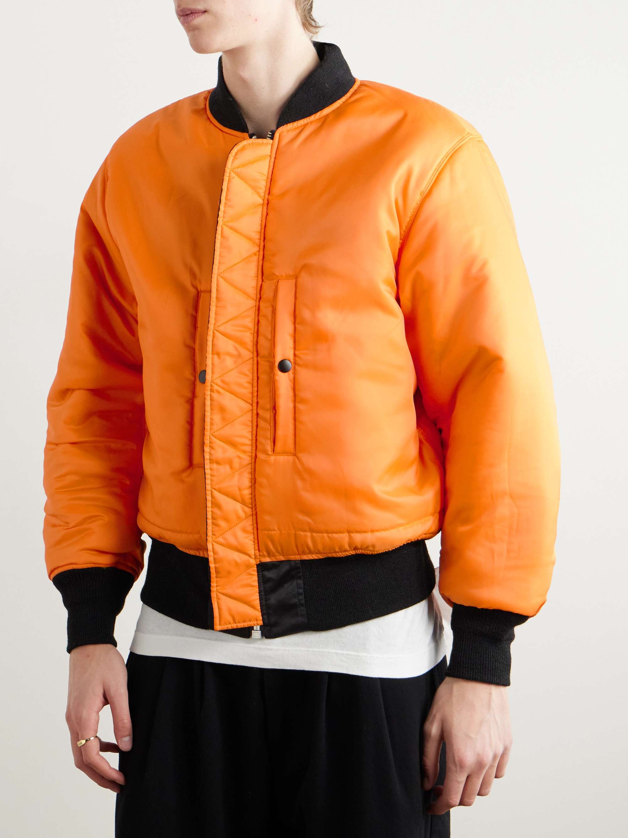 MA-1 Faux Fur-Trimmed Padded Shell Bomber Jacket من WACKO