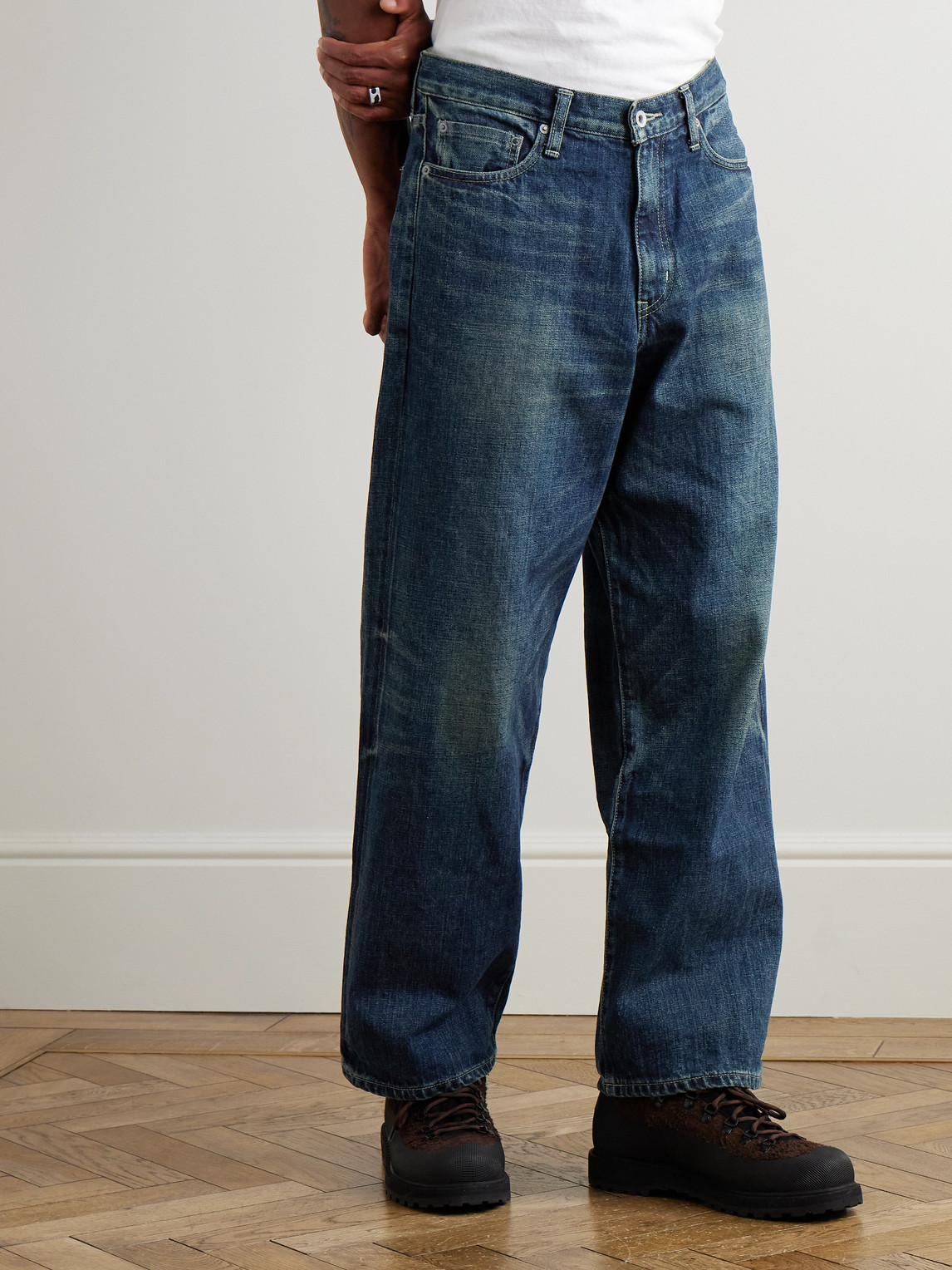 NEIGHBORHOOD STRAIGHT-LEG SELVEDGE JEANS