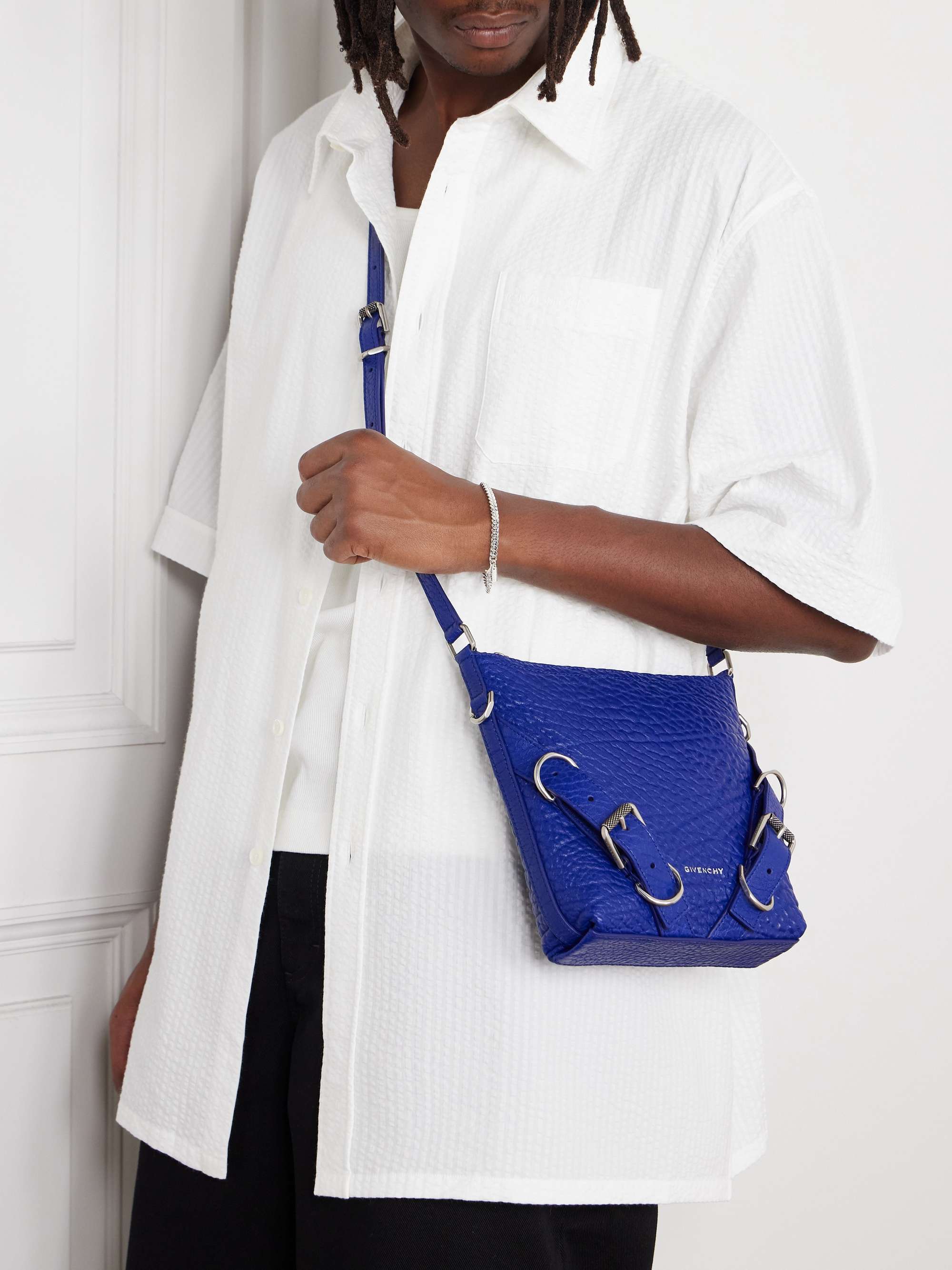 GIVENCHY 