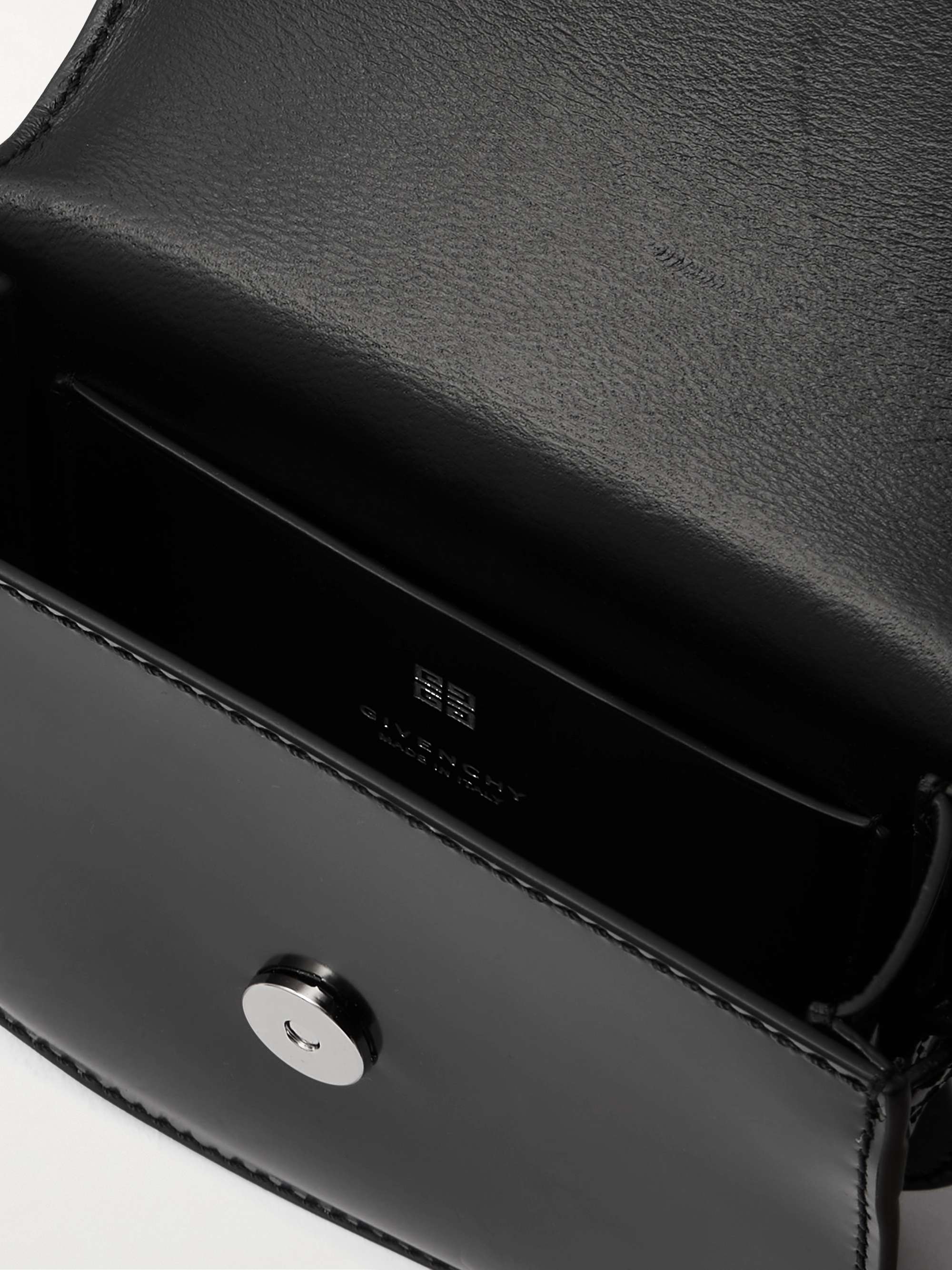 GIVENCHY 