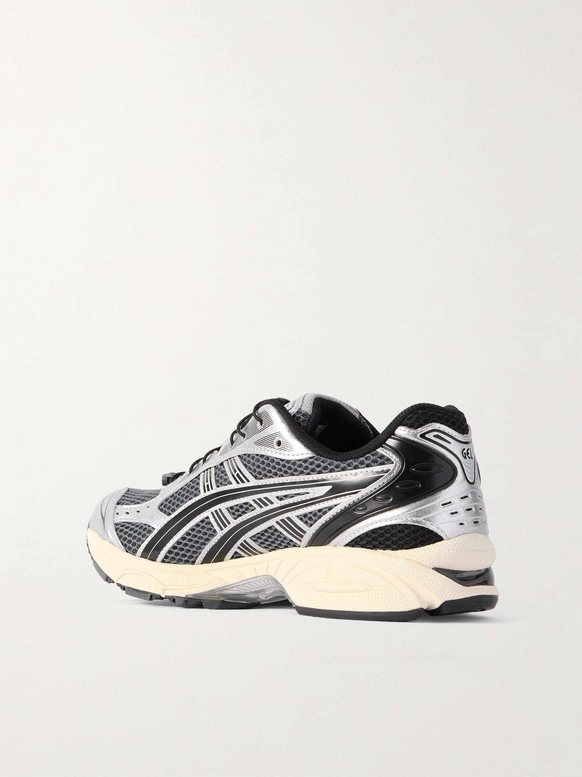 ASICS 