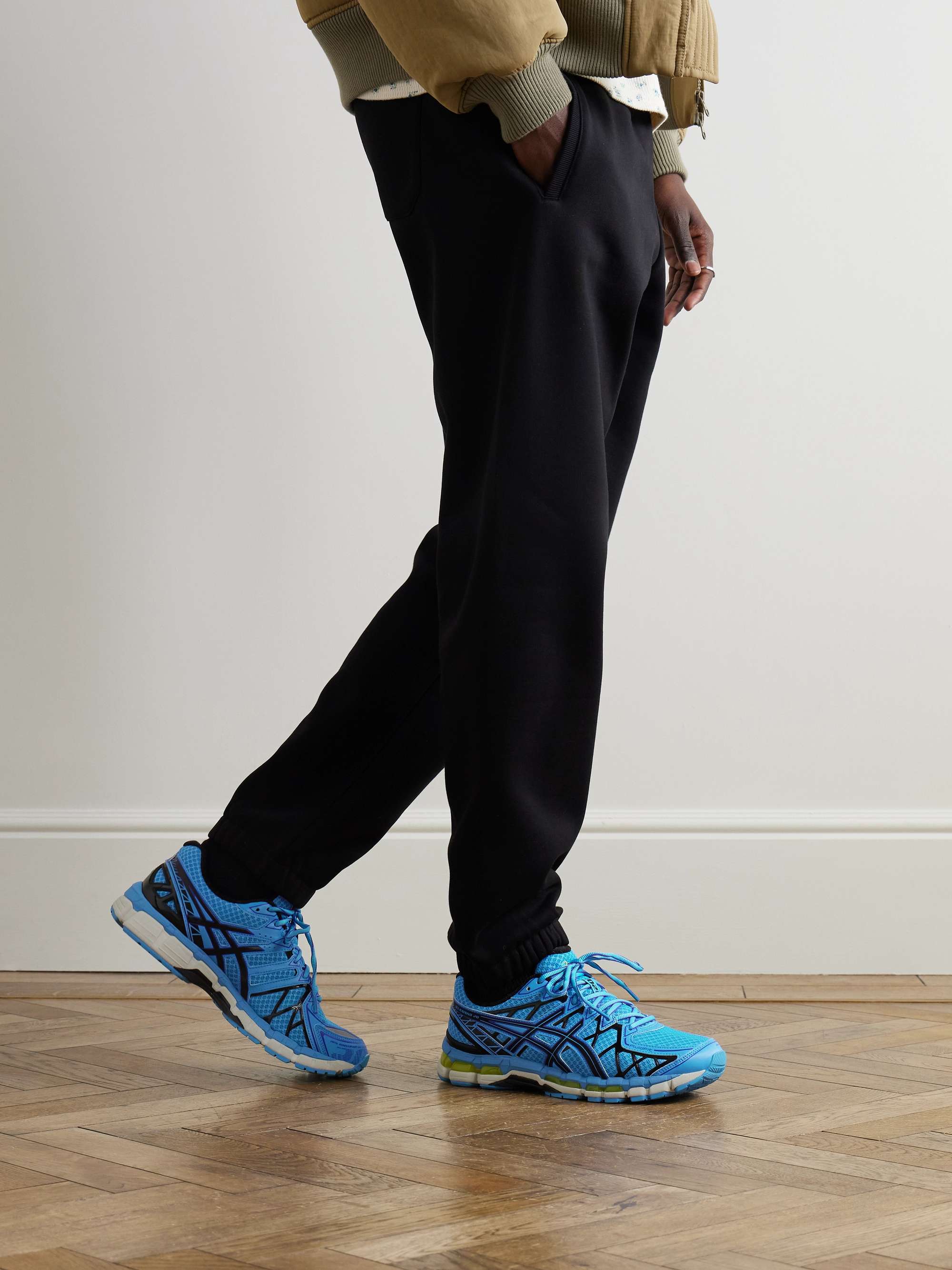 ASICS 