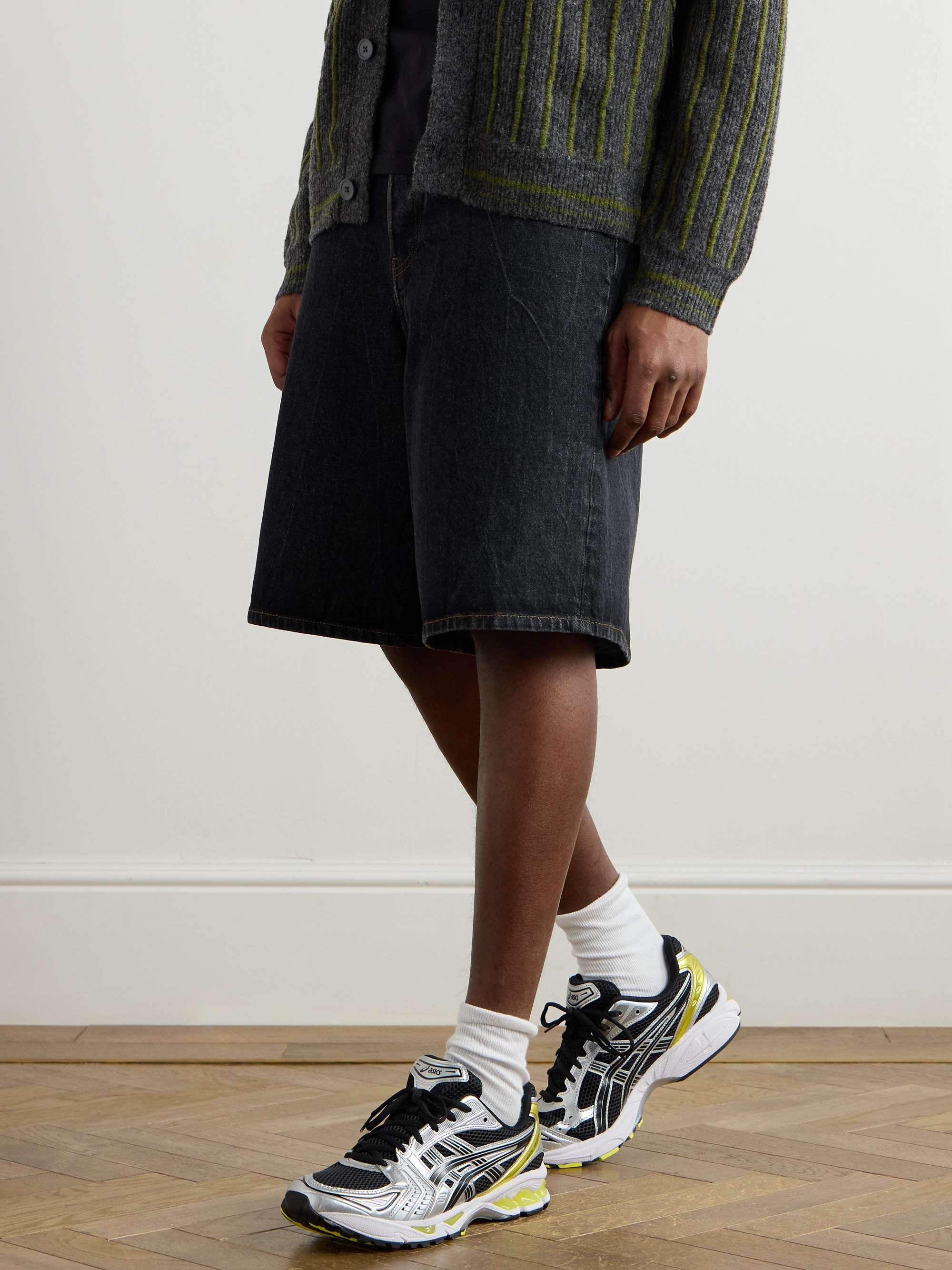 ASICS 