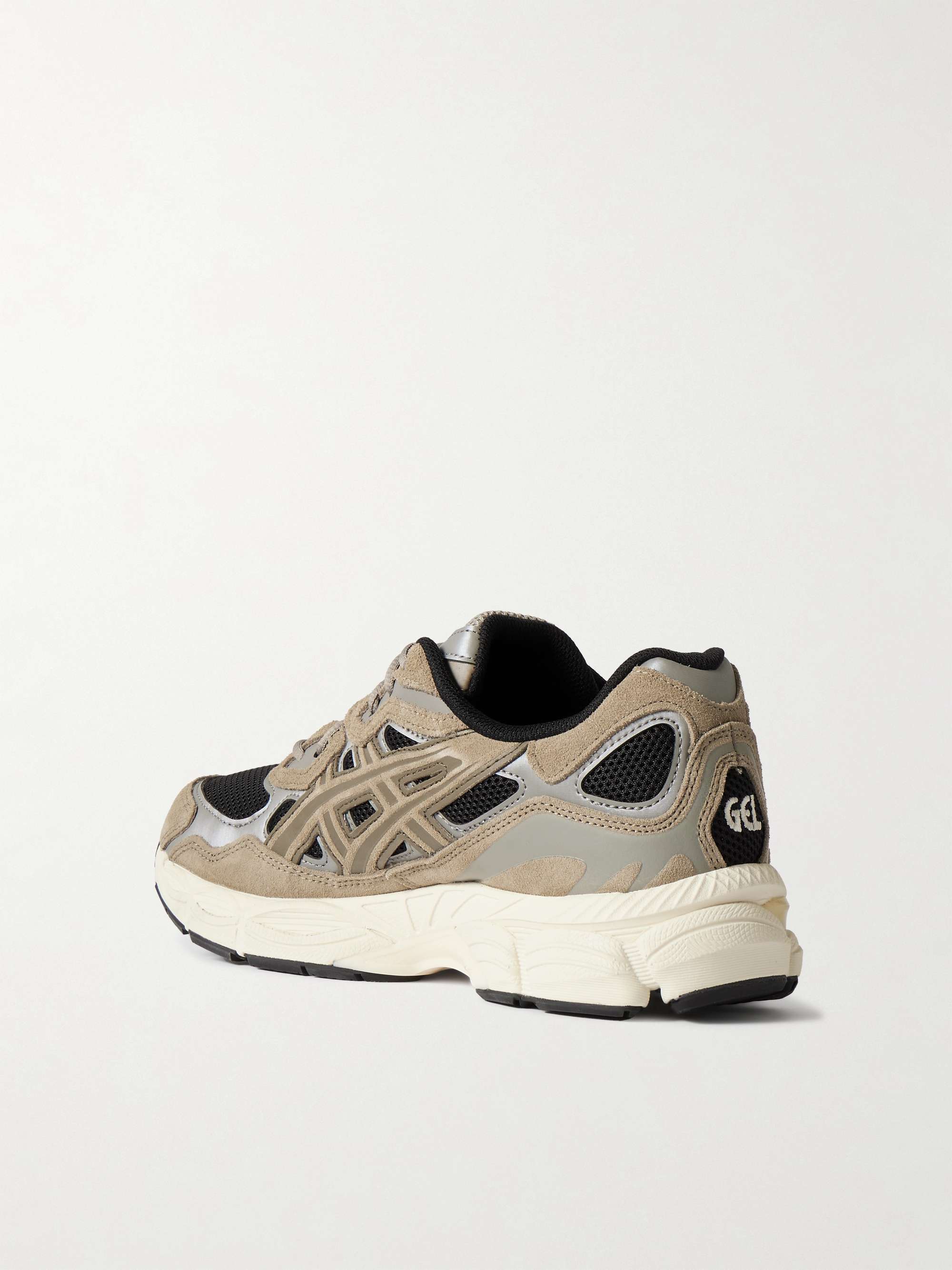 ASICS 