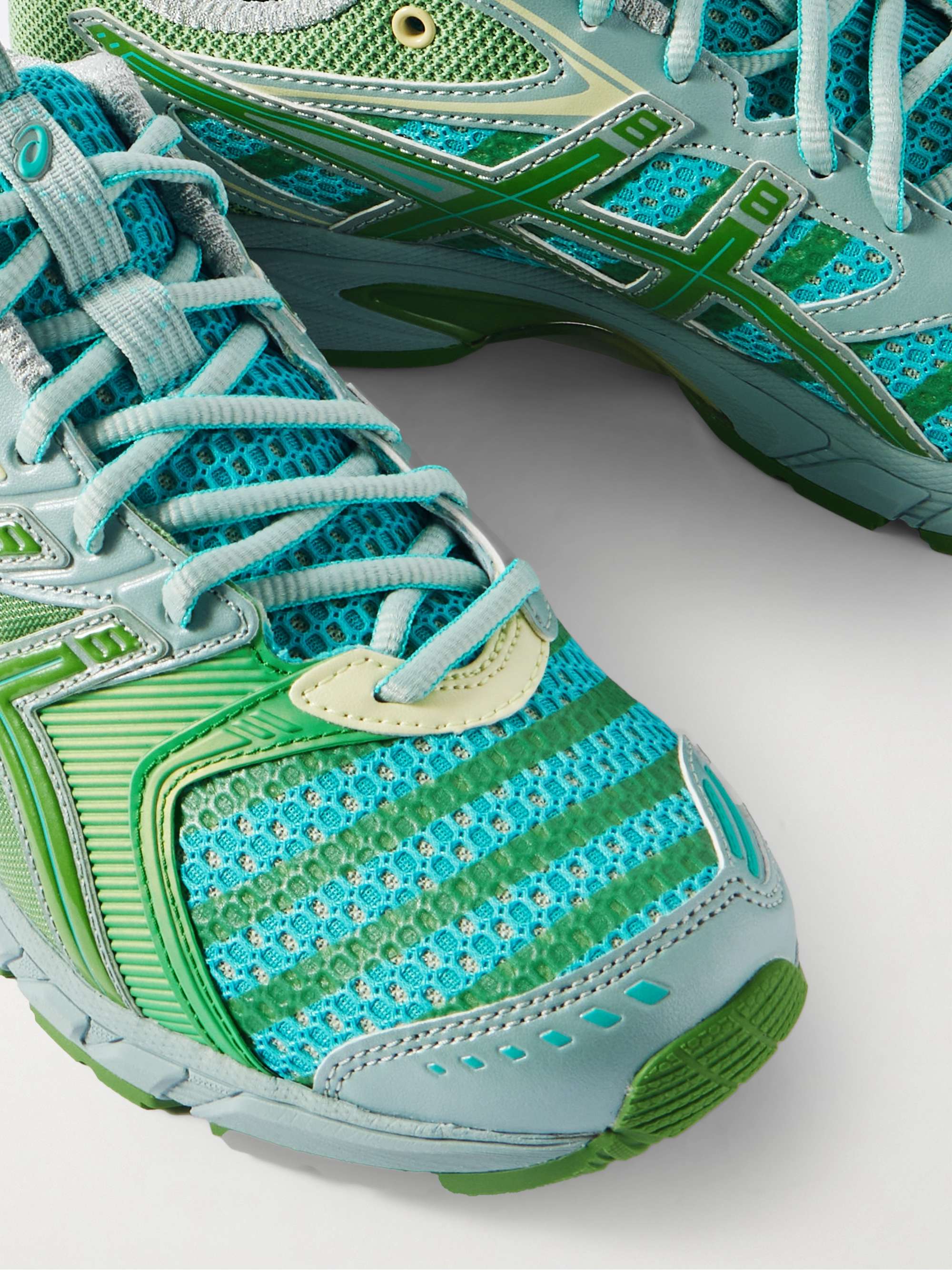 ASICS 