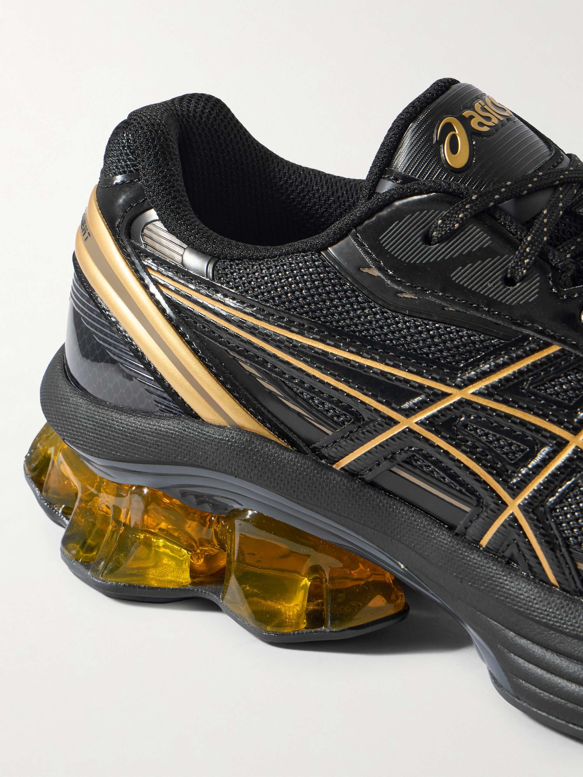 ASICS 
