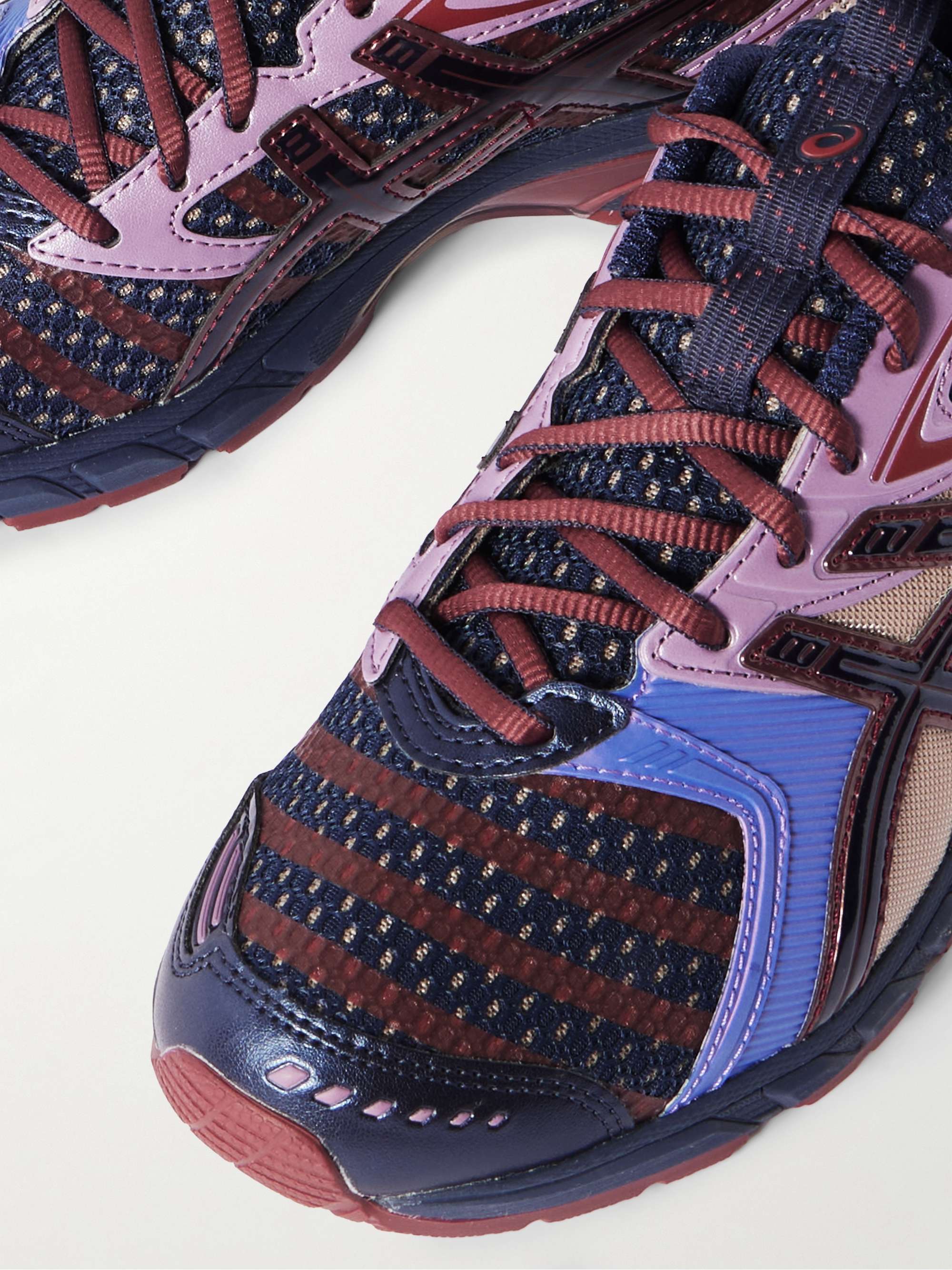 ASICS 
