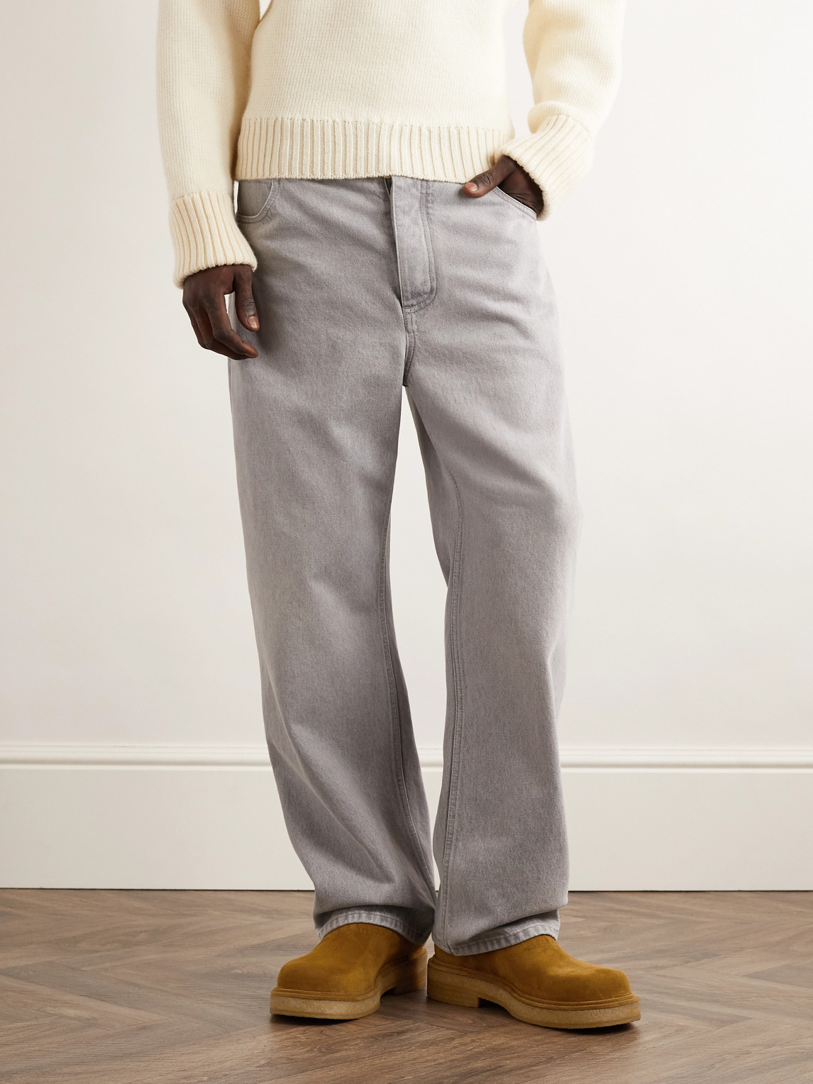 Bottega Veneta Haddock Suede Chelsea Boots In Brown
