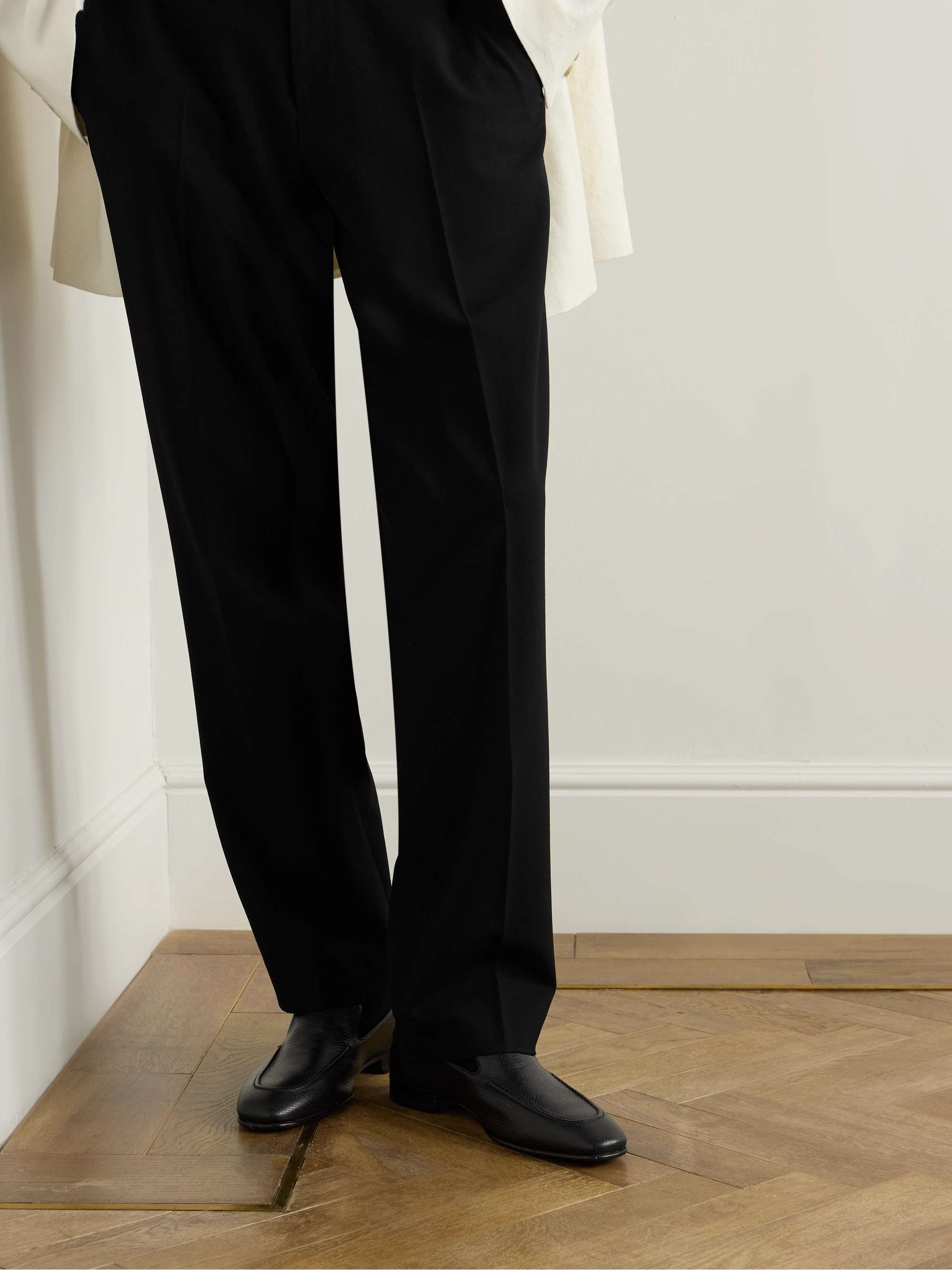 MANOLO BLAHNIK 