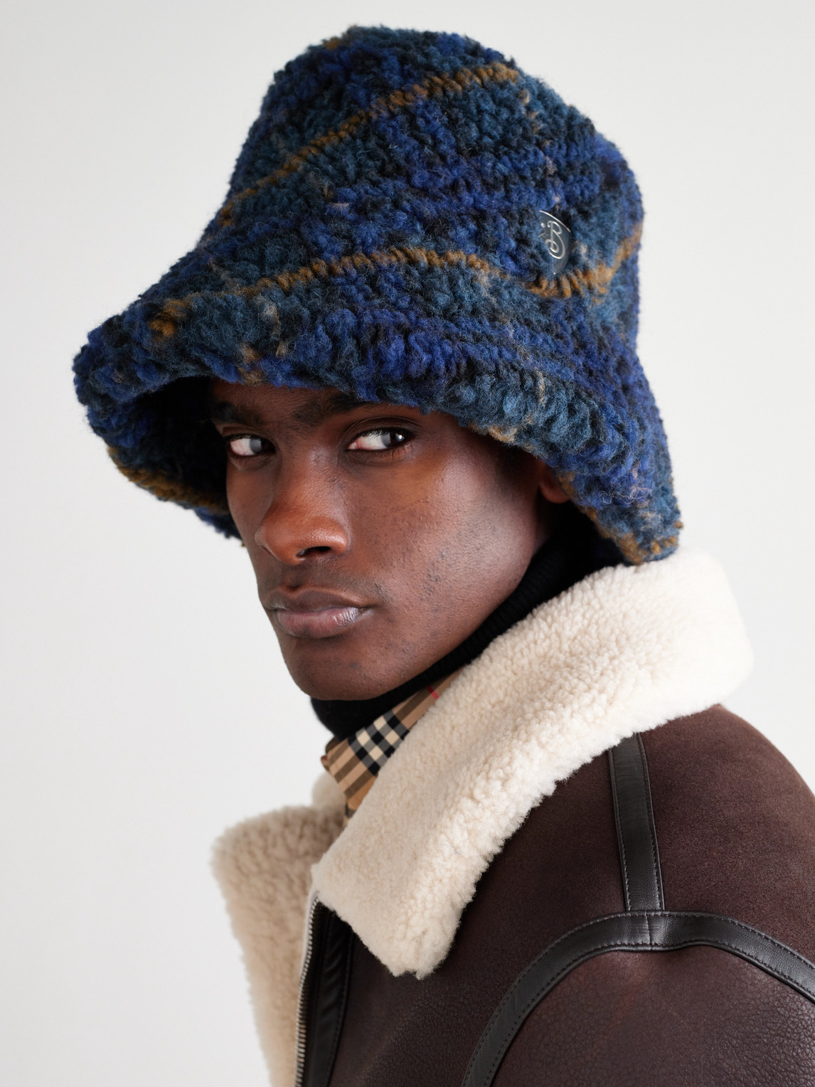 Burberry Logo-appliquéd Checked Wool-blend Fleece Bucket Hat In Blue
