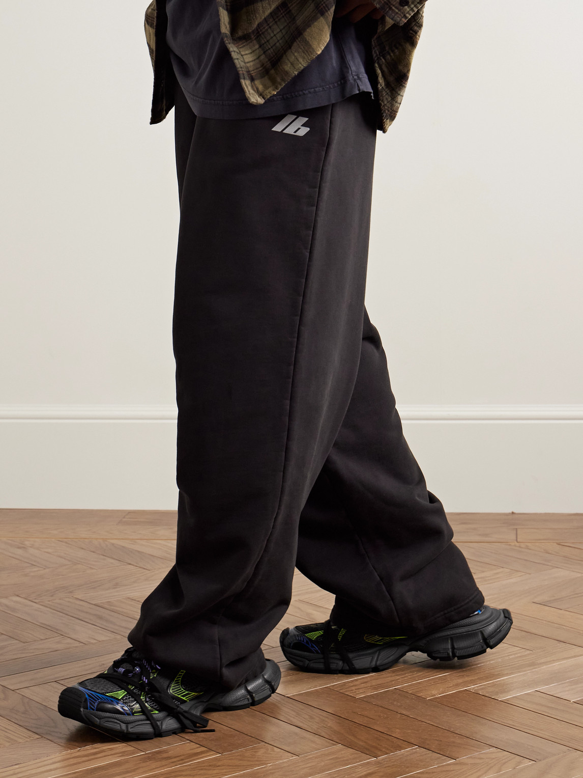 スニーカー BALENCIAGA BLACK MESH AND RUBBER 3XL SNEAKERS BALENCIAGA 3XL mesh and rubber sneakers | NET-A-PORTER