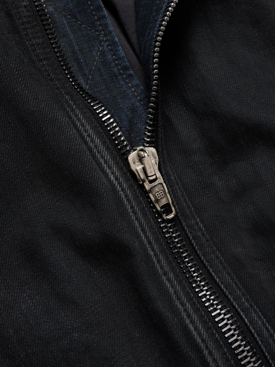 https://www.mrporter.com/variants/images/1647597349735514/cu/w1000.jpg
