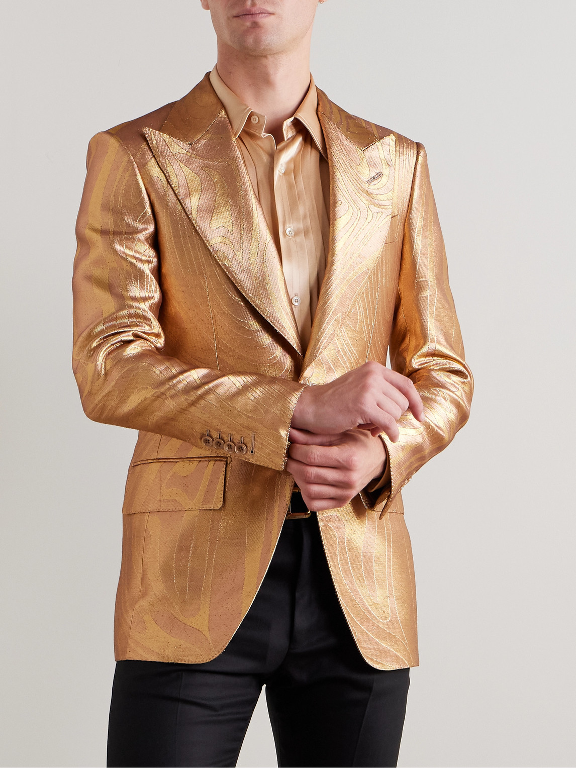 Tom Ford Dyllan Dupioni-jacquard Suit Jacket In Gold