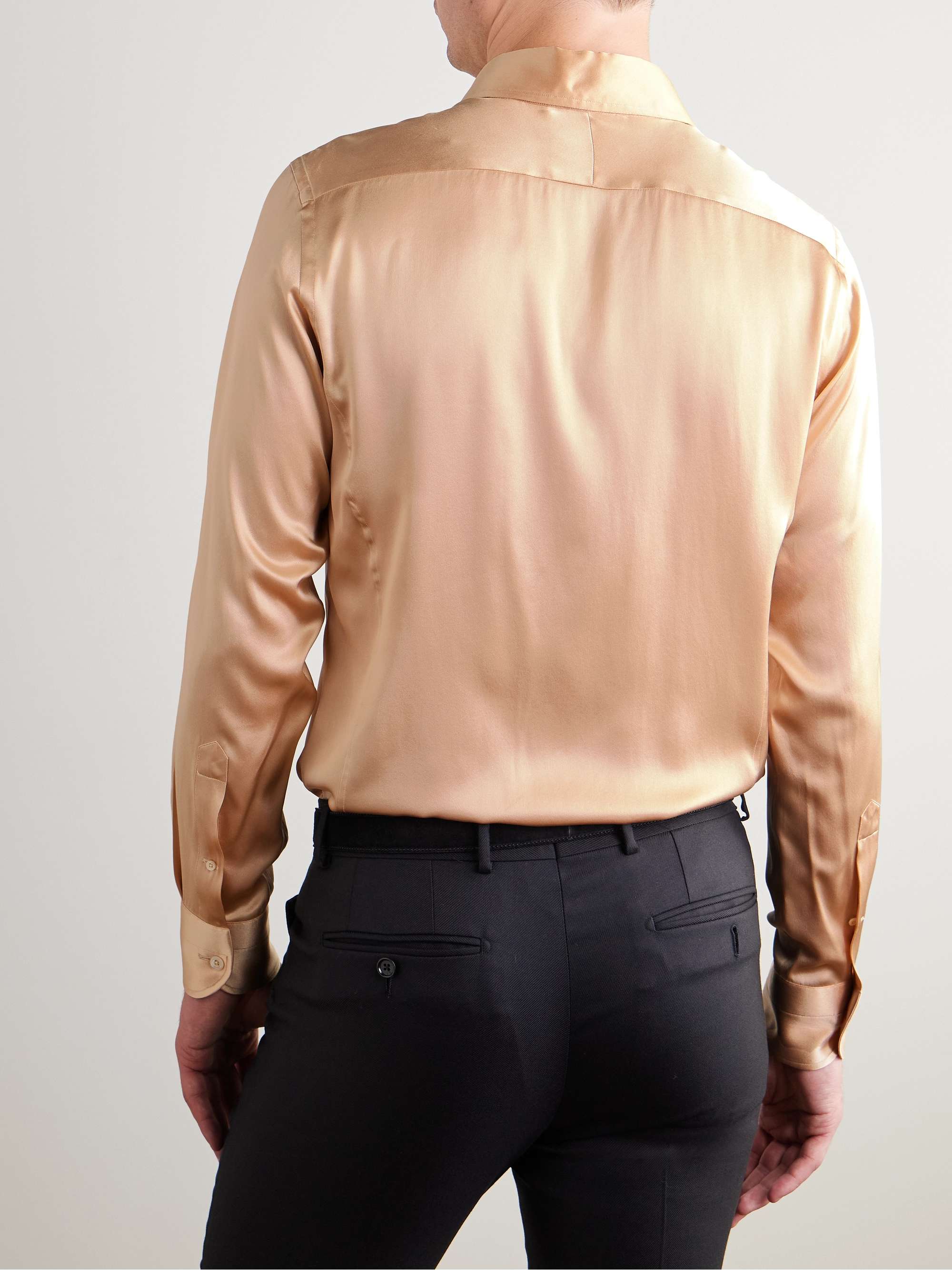 TOM FORD 