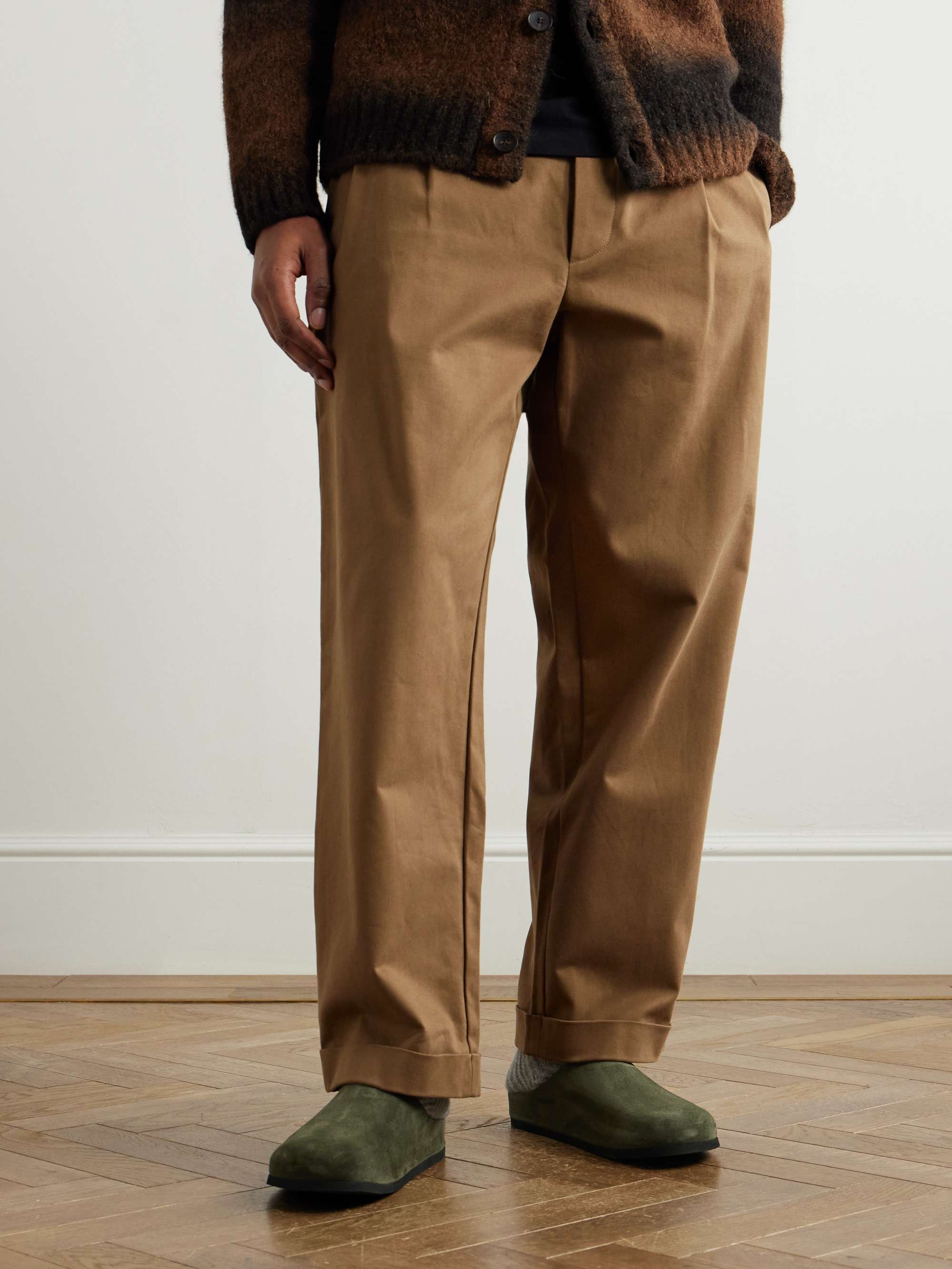 COMMON PROJECTS 