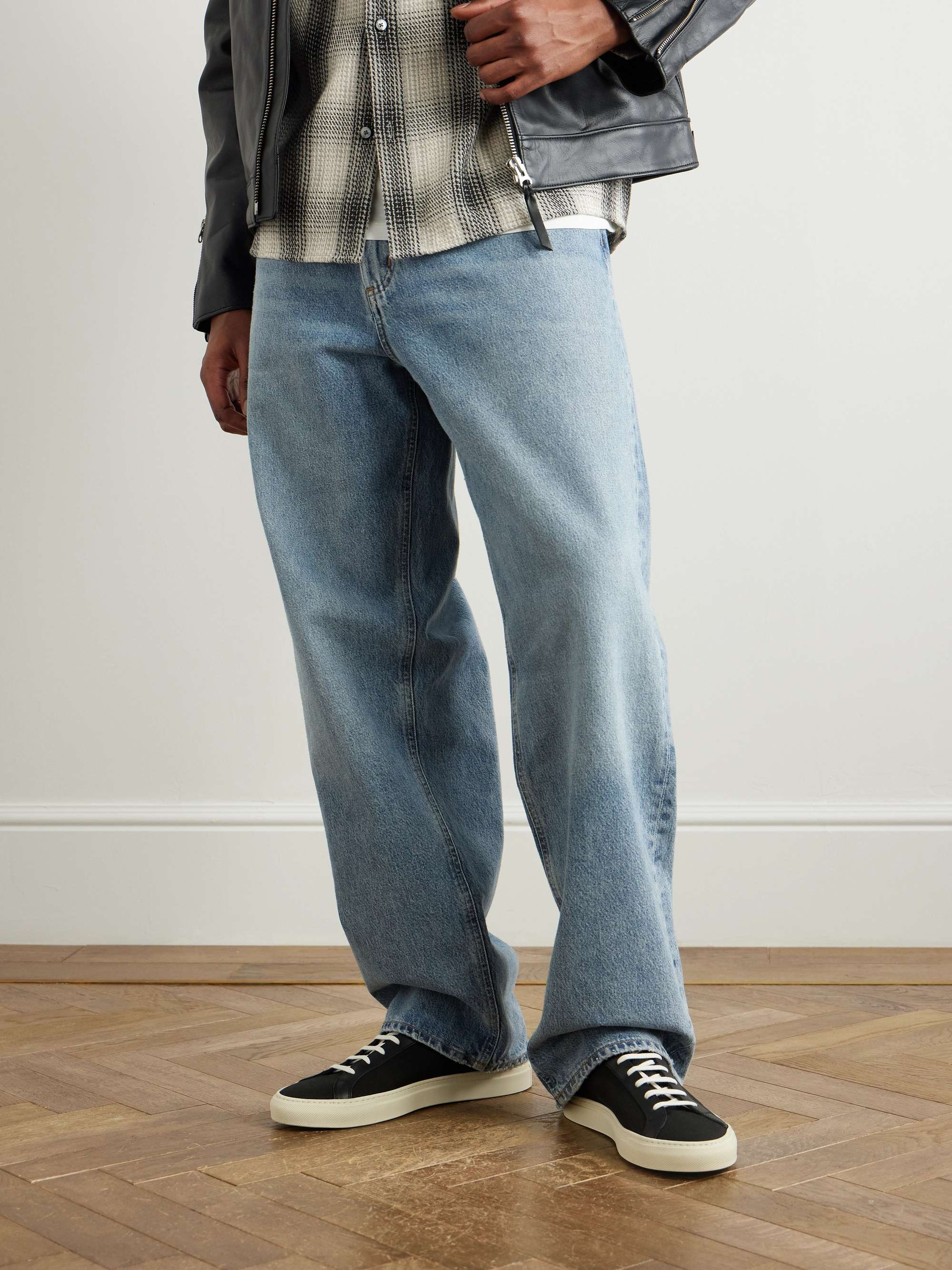 COMMON PROJECTS 