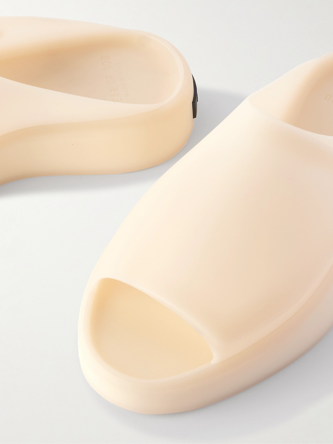 FEAR OF GOD RUBBER SLIDES