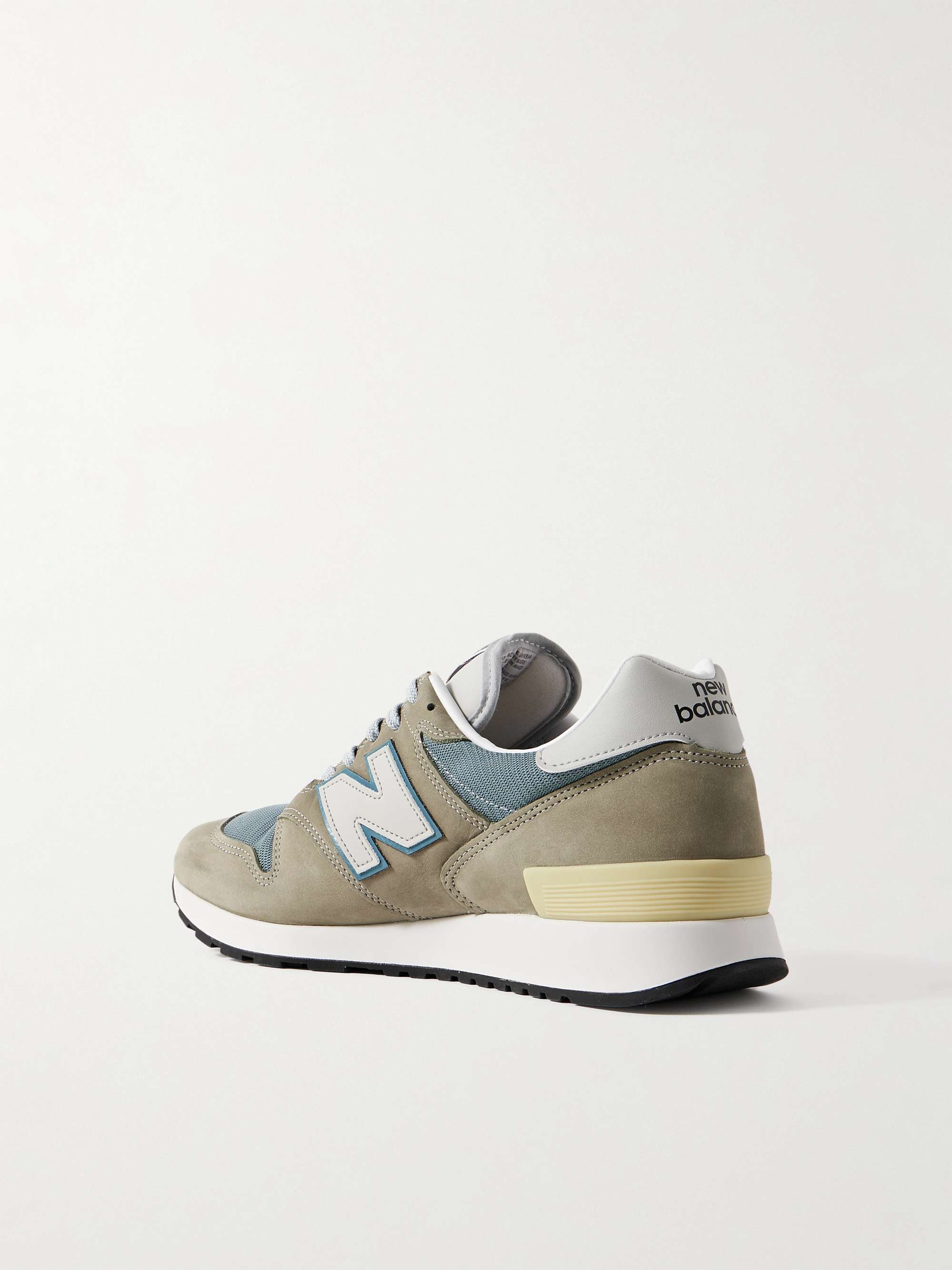NEW BALANCE 