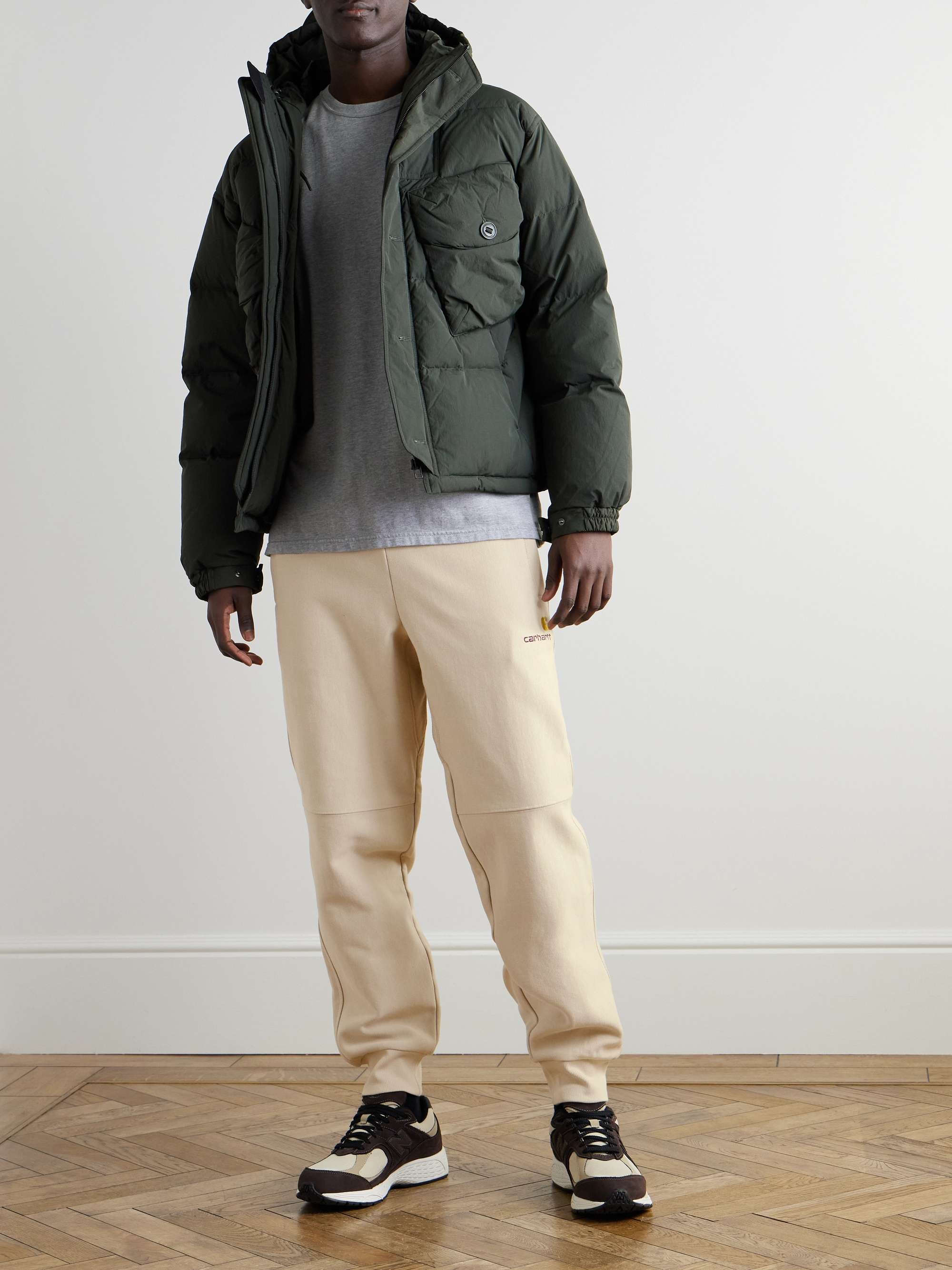 CARHARTT WIP 아메리칸 스크립트 테이퍼드 코튼 혼방 저지 스웨트팬츠
