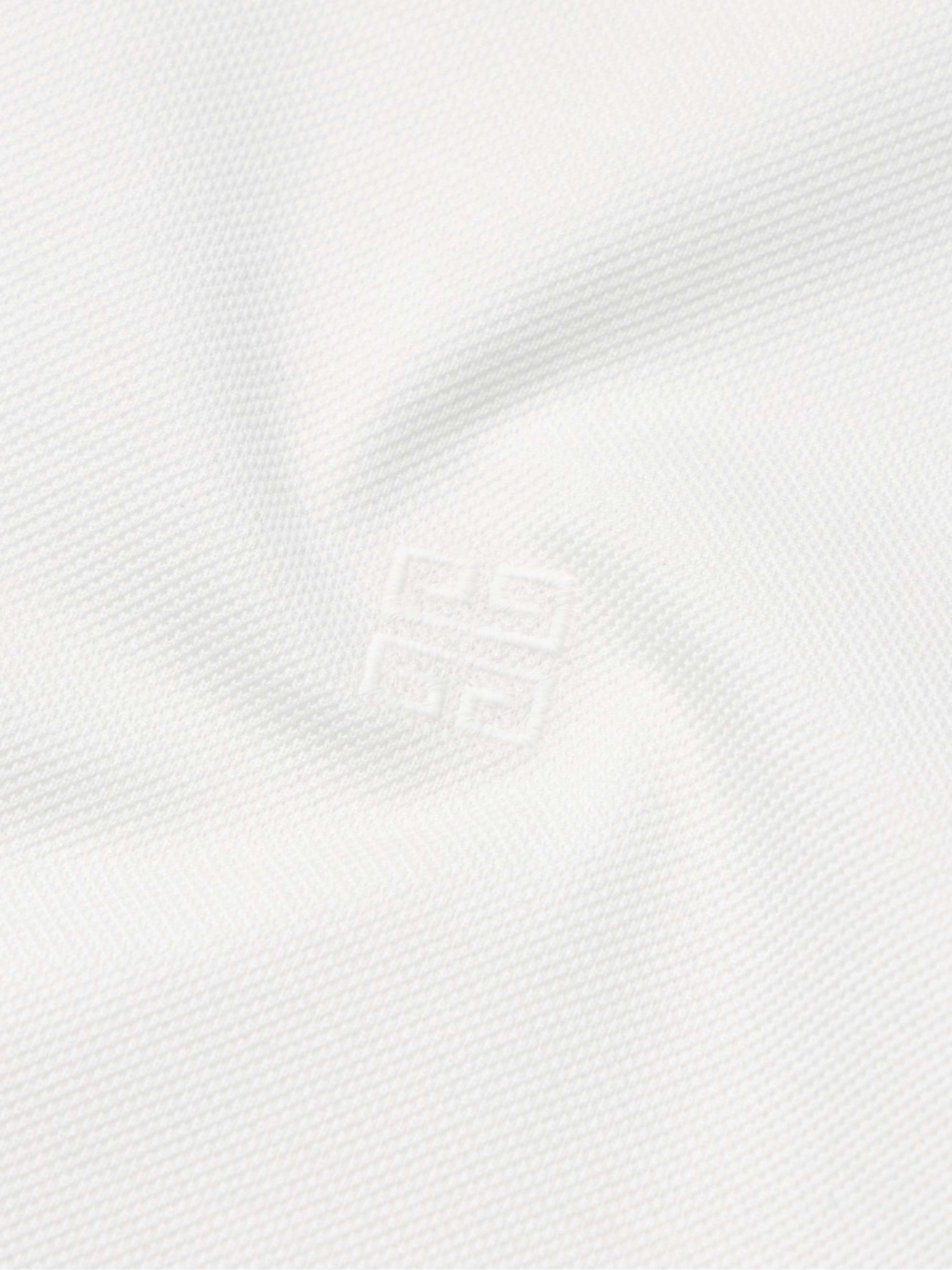 GIVENCHY 