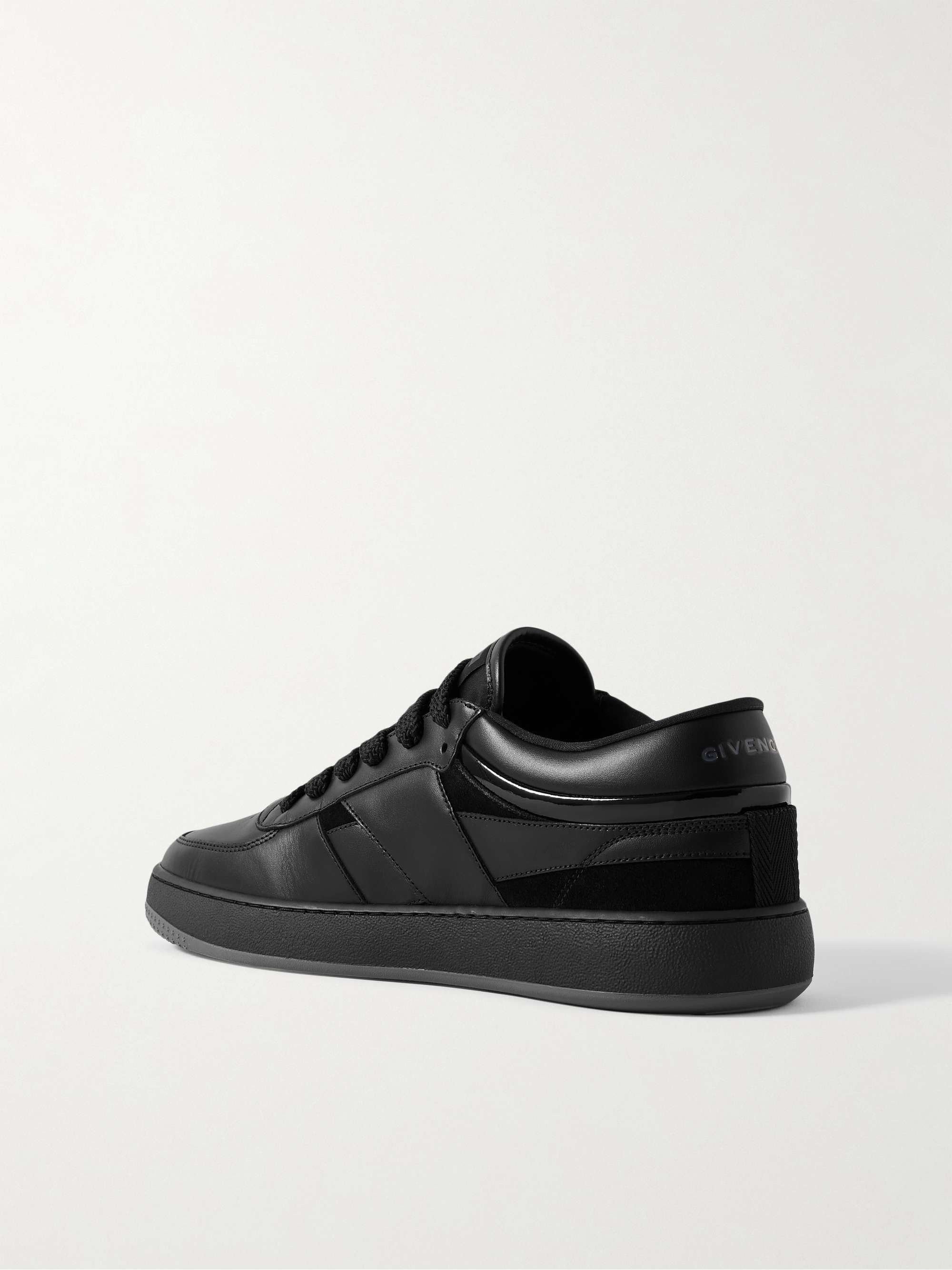 GIVENCHY 