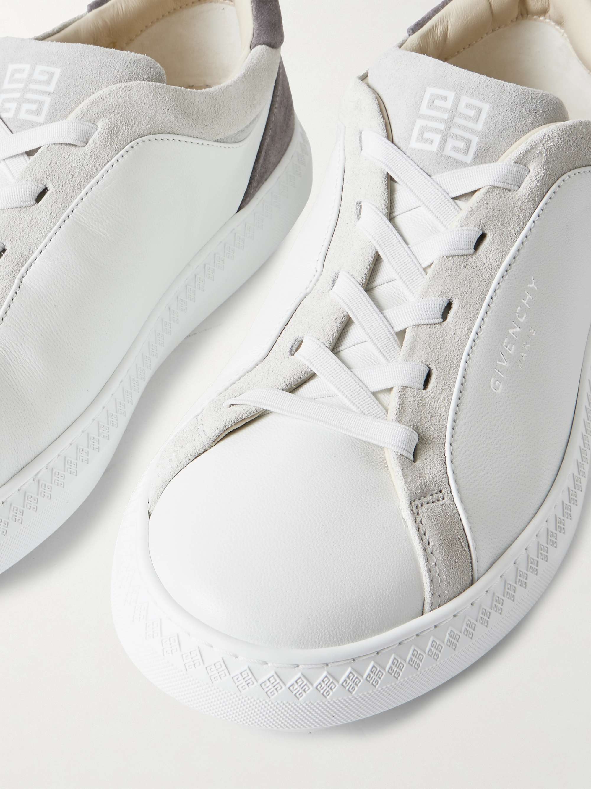 GIVENCHY 