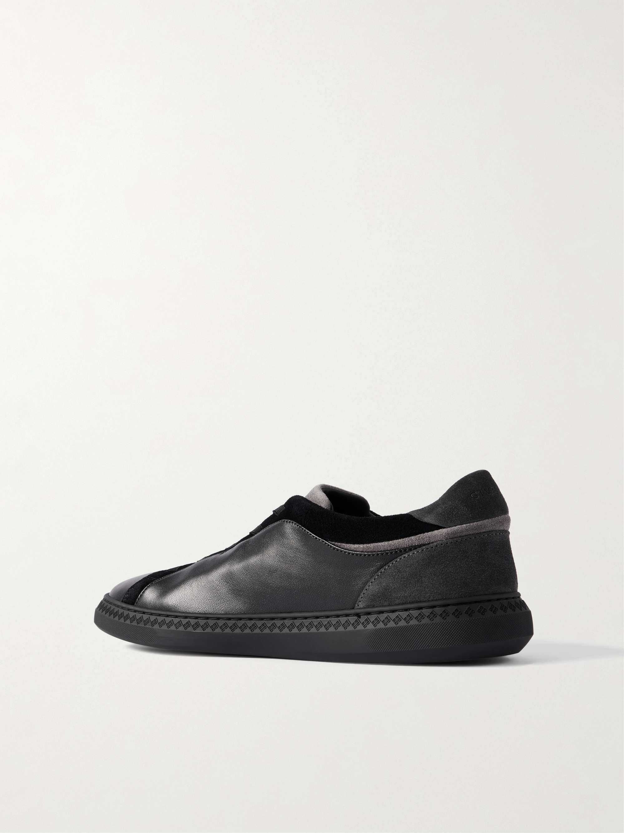 GIVENCHY 