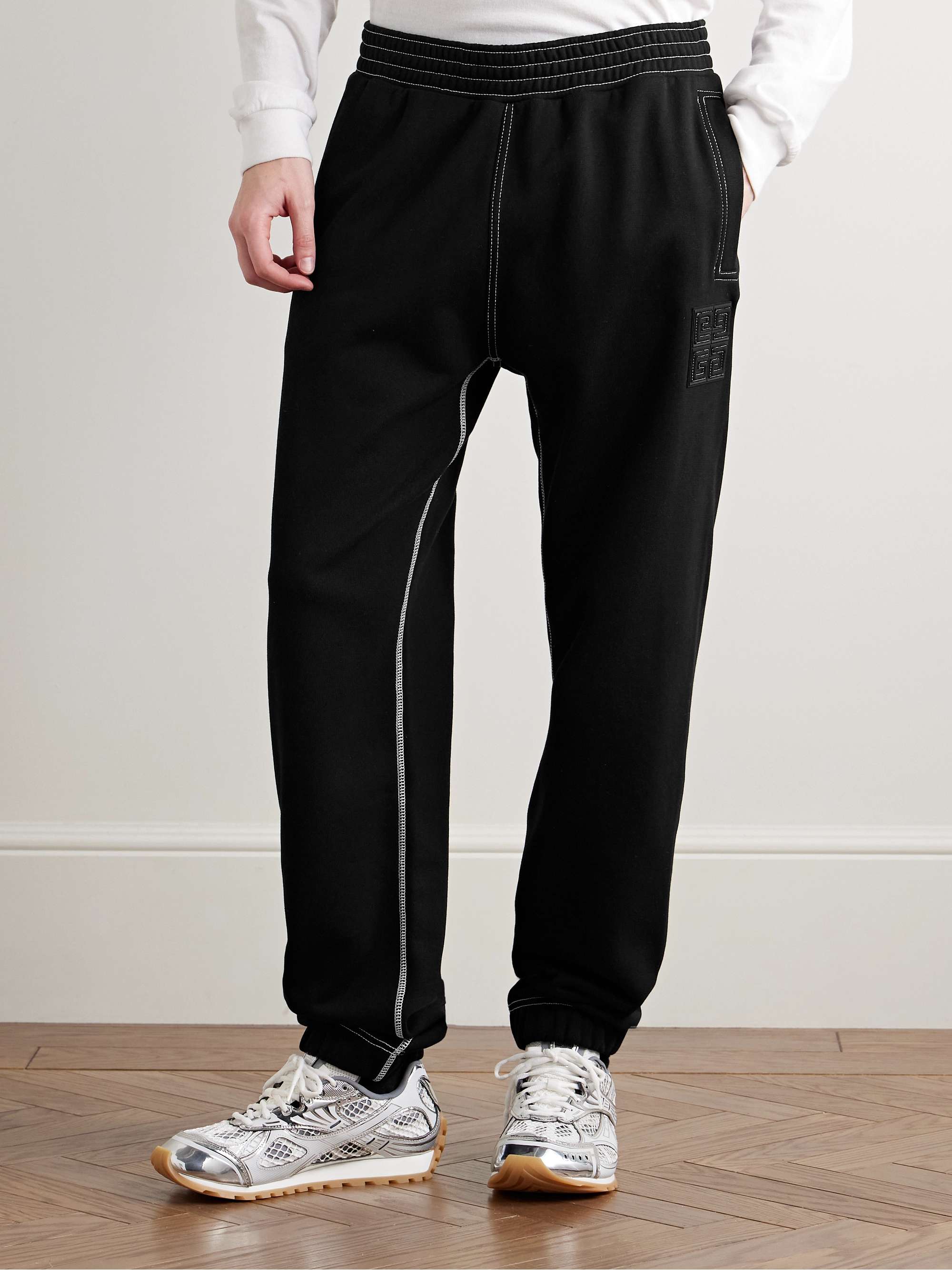 GIVENCHY 
