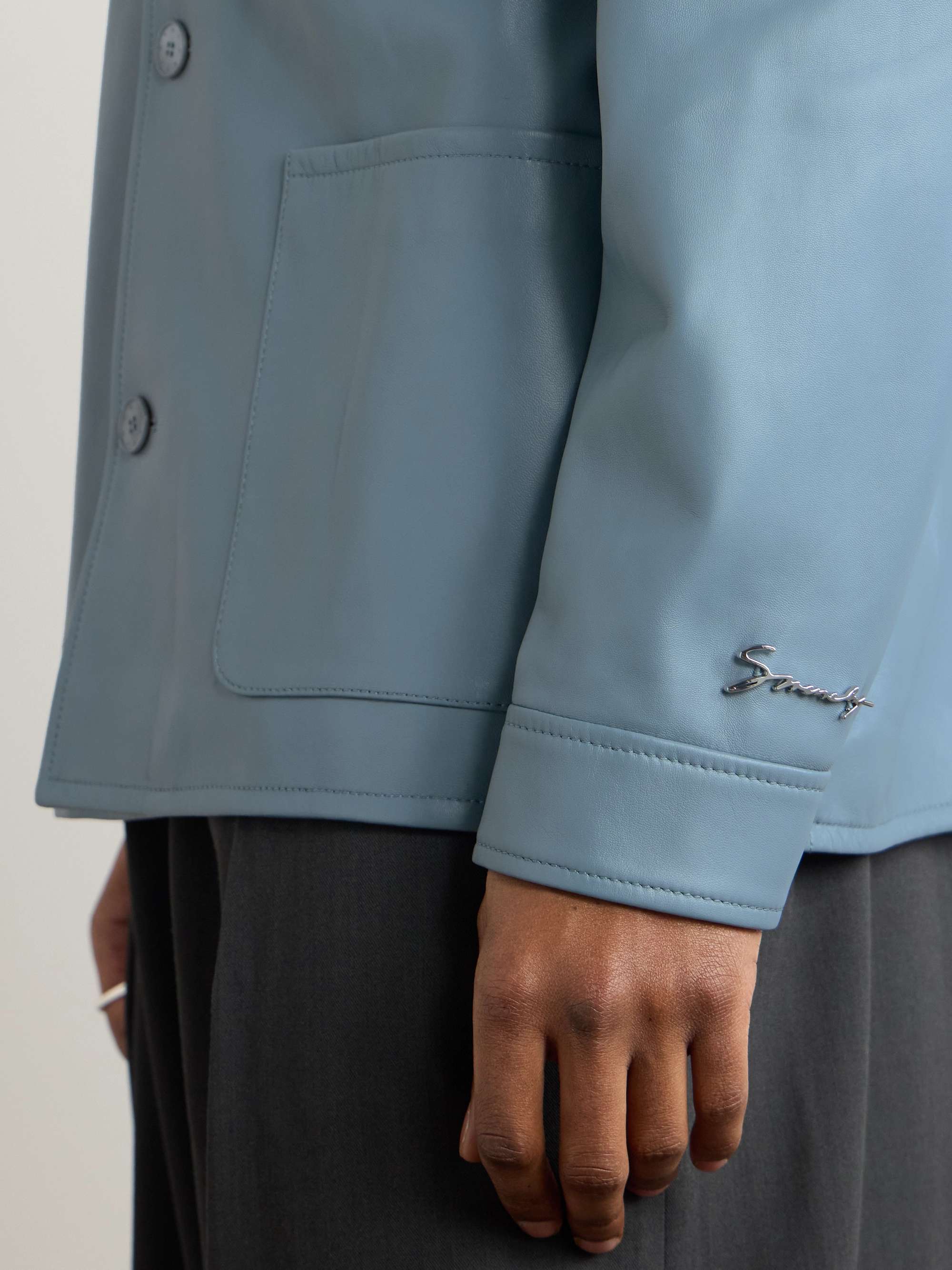 GIVENCHY 