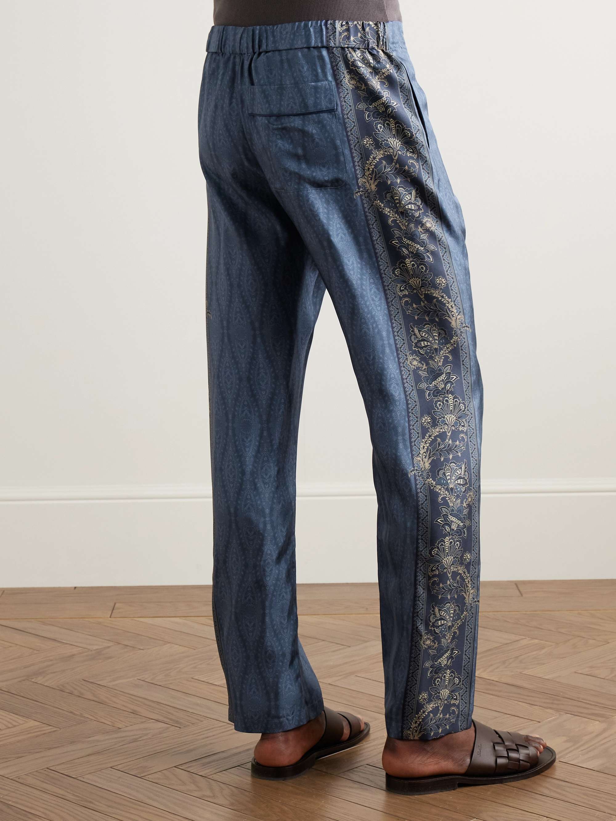 ETRO 