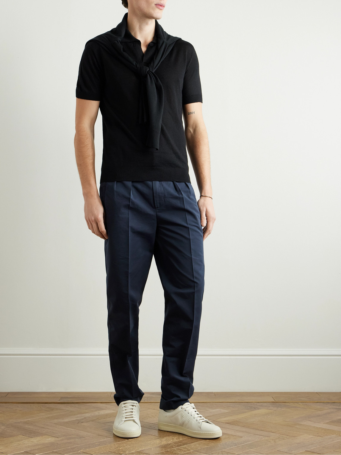 Tom Ford Straight-leg Pleated Cotton And Silk-blend Poplin Trousers In Blue