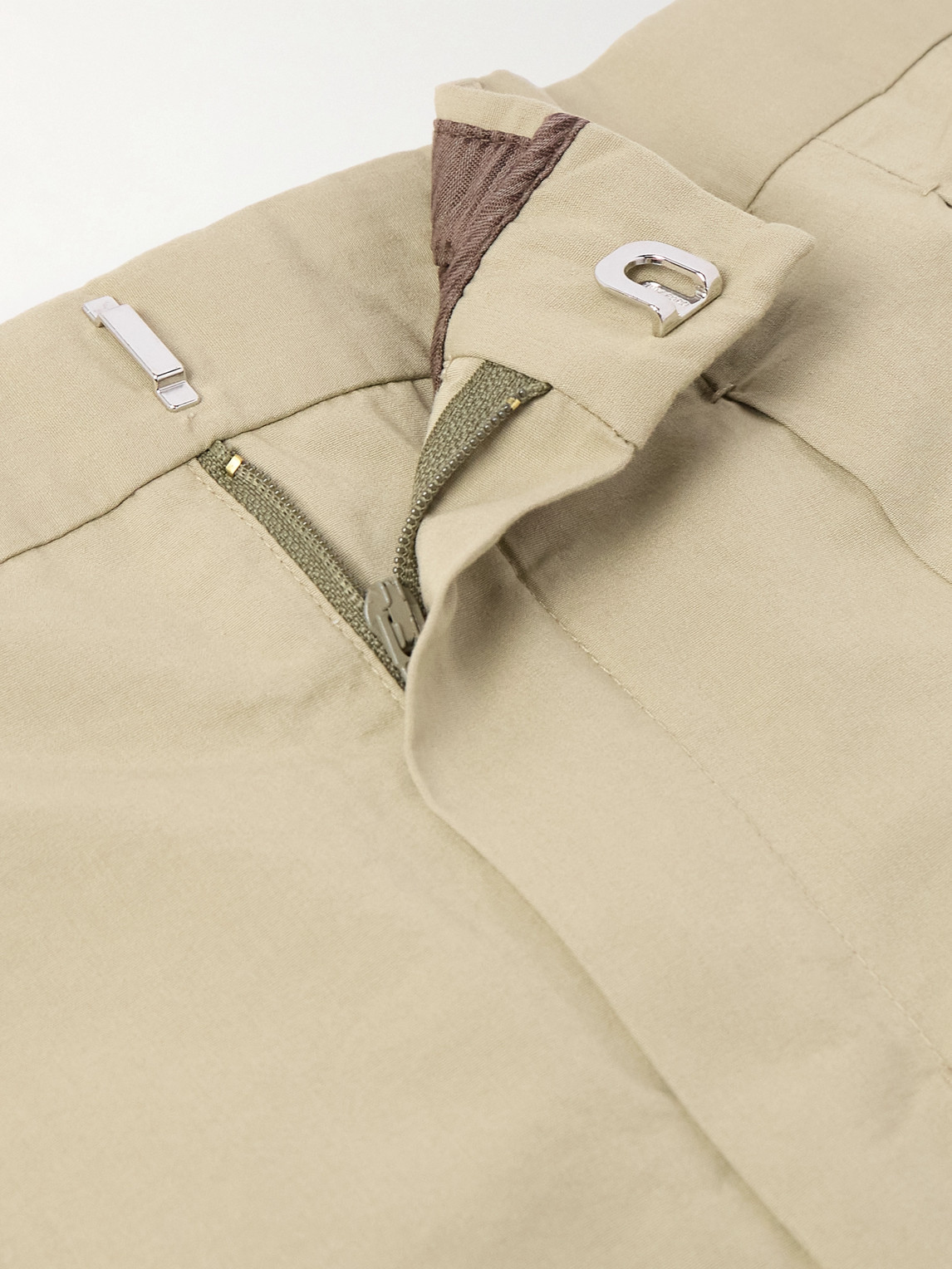Tom Ford Straight-leg Pleated Cotton And Silk-blend Poplin Shorts In Neutrals