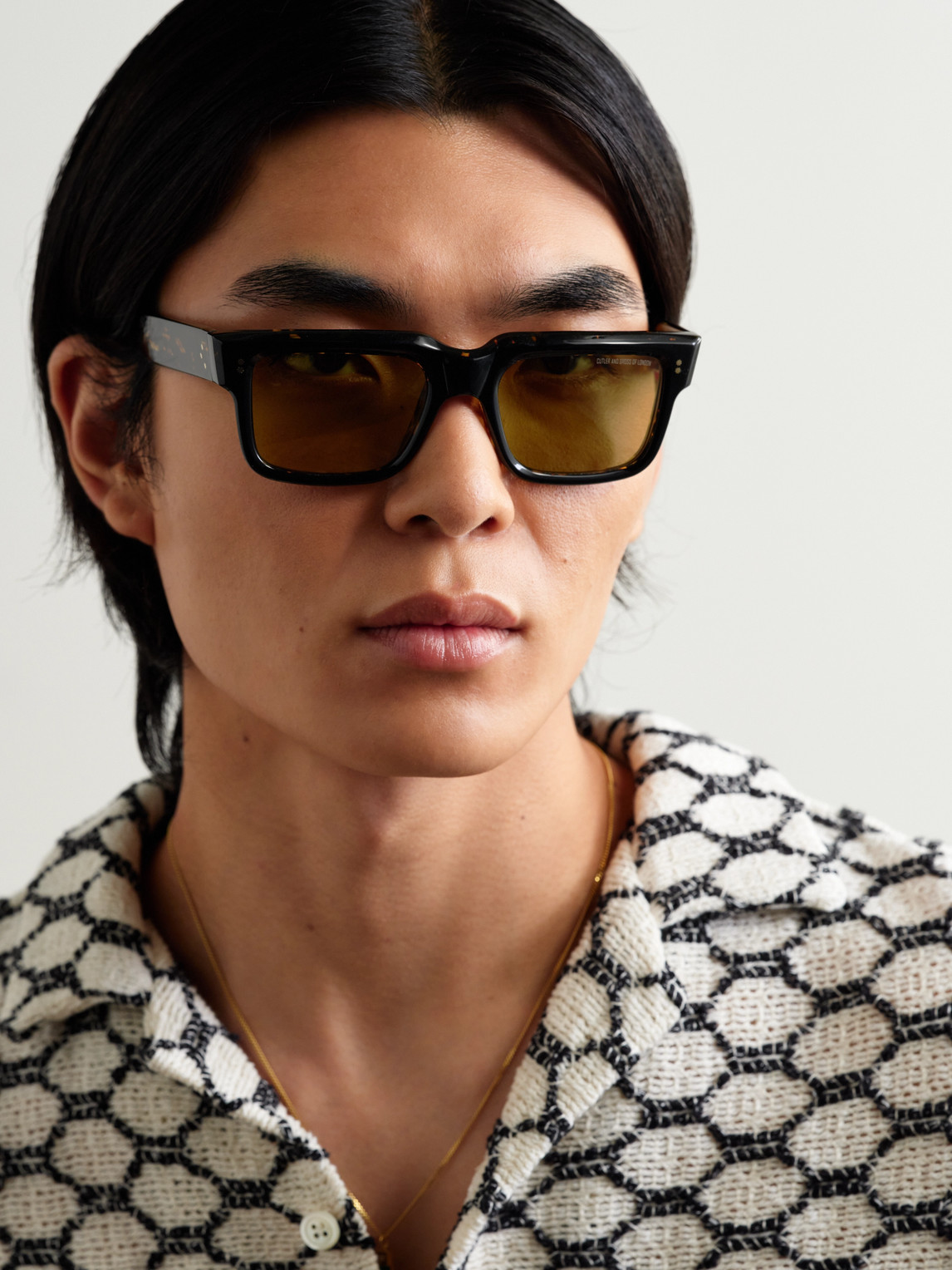 Cutler And Gross 1401 D-frame Tortoiseshell Acetate Sunglasses In Tortoiseshell