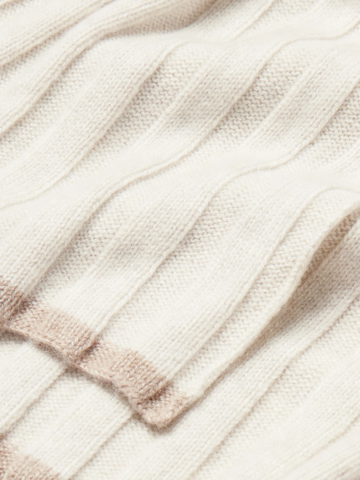 Brunello Cucinelli Ribbed Cashmere Scarf In Neutrals