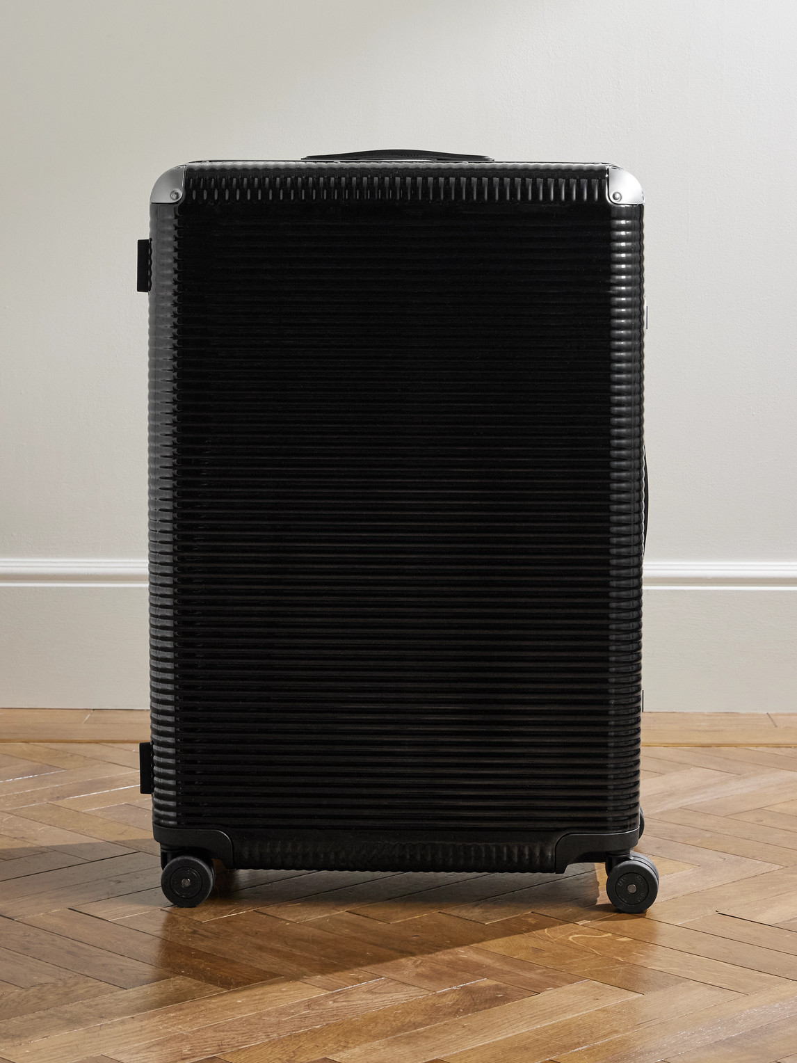 Fpm Milano Bank Light L Leather-trimmed Makrolon® Polycarbonate Spinner Suitcase In Black
