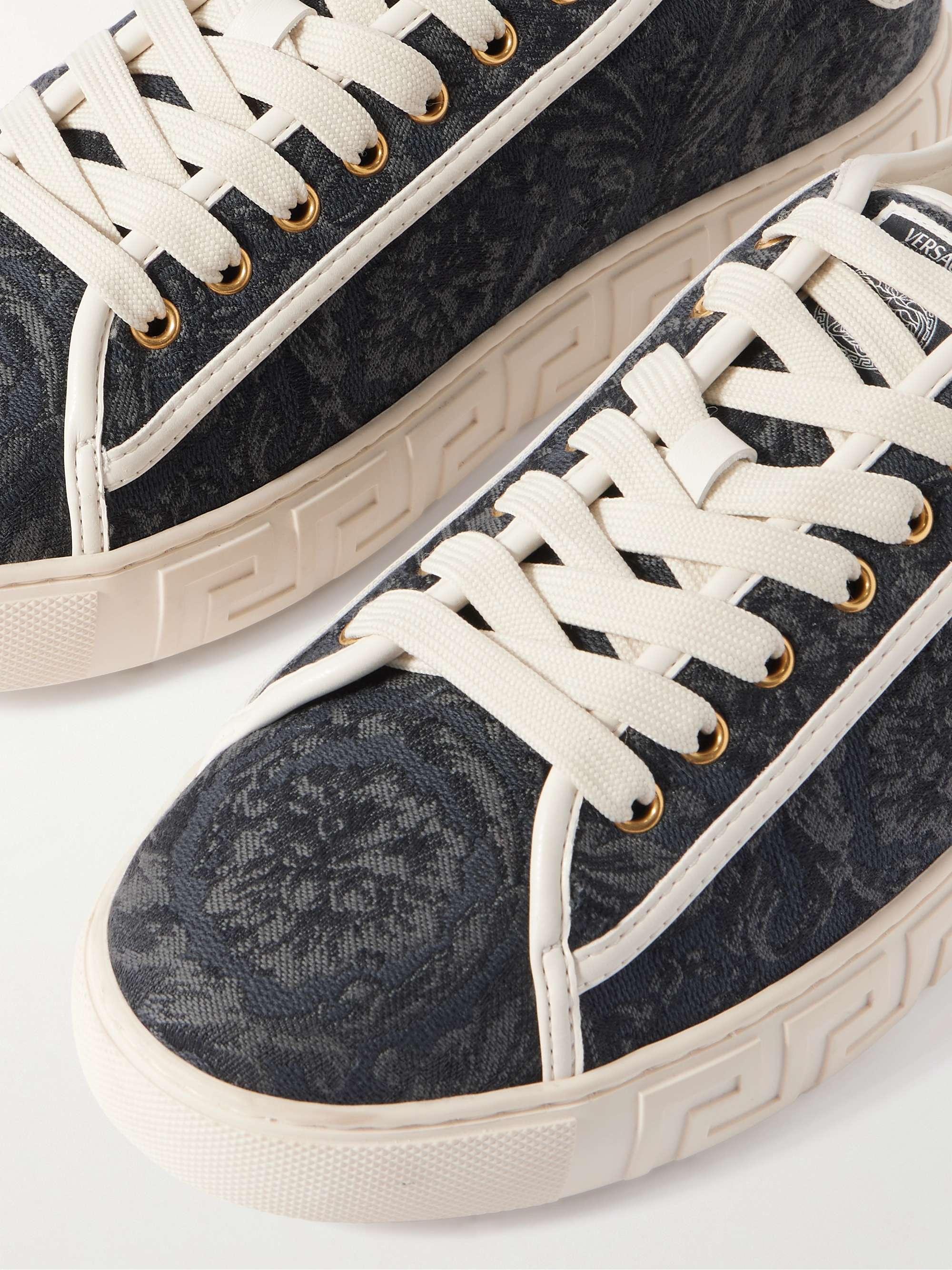 VERSACE 