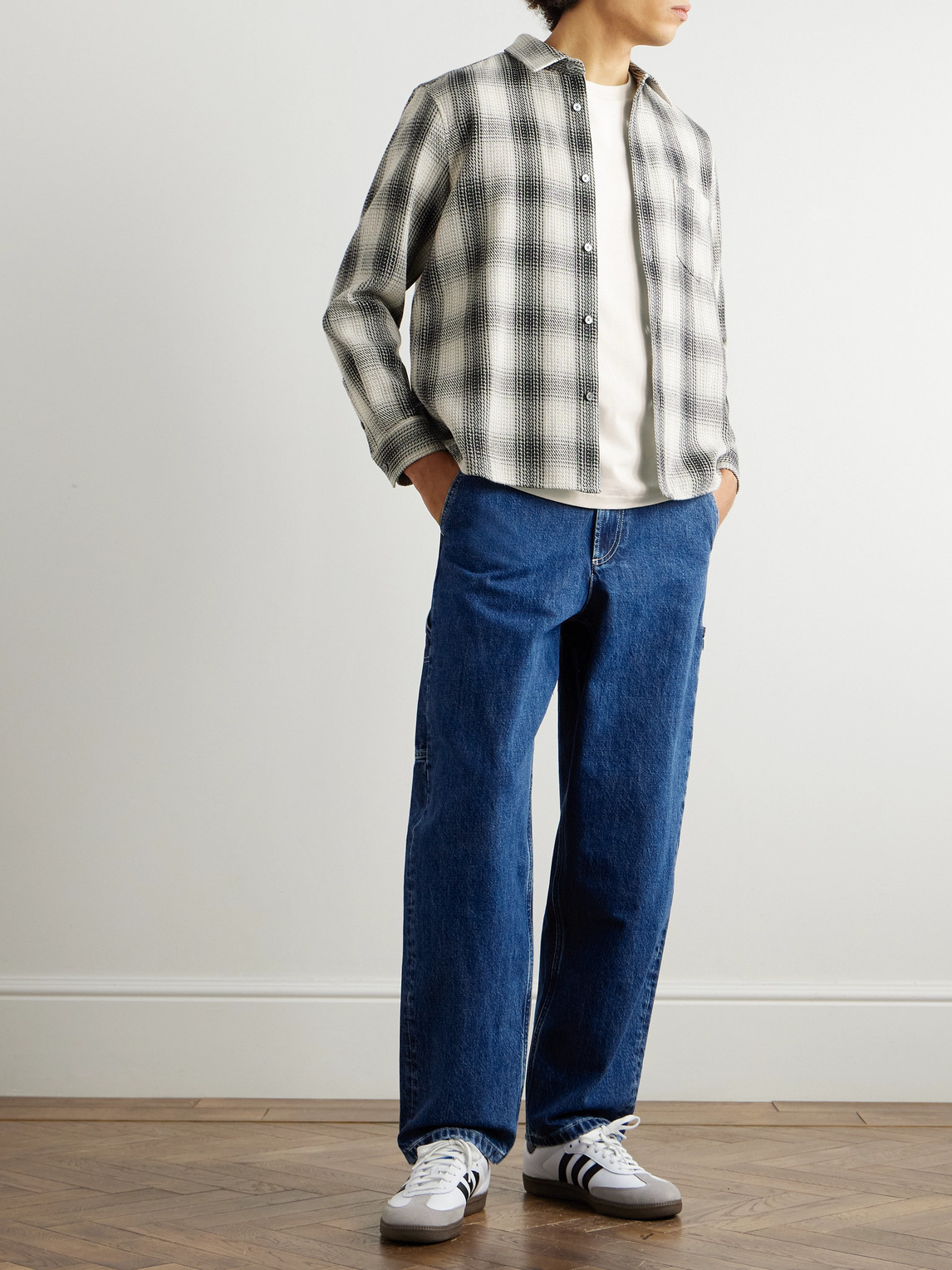 Apc A.p.c. Raymond T Shirt With Embroidered Logo In White