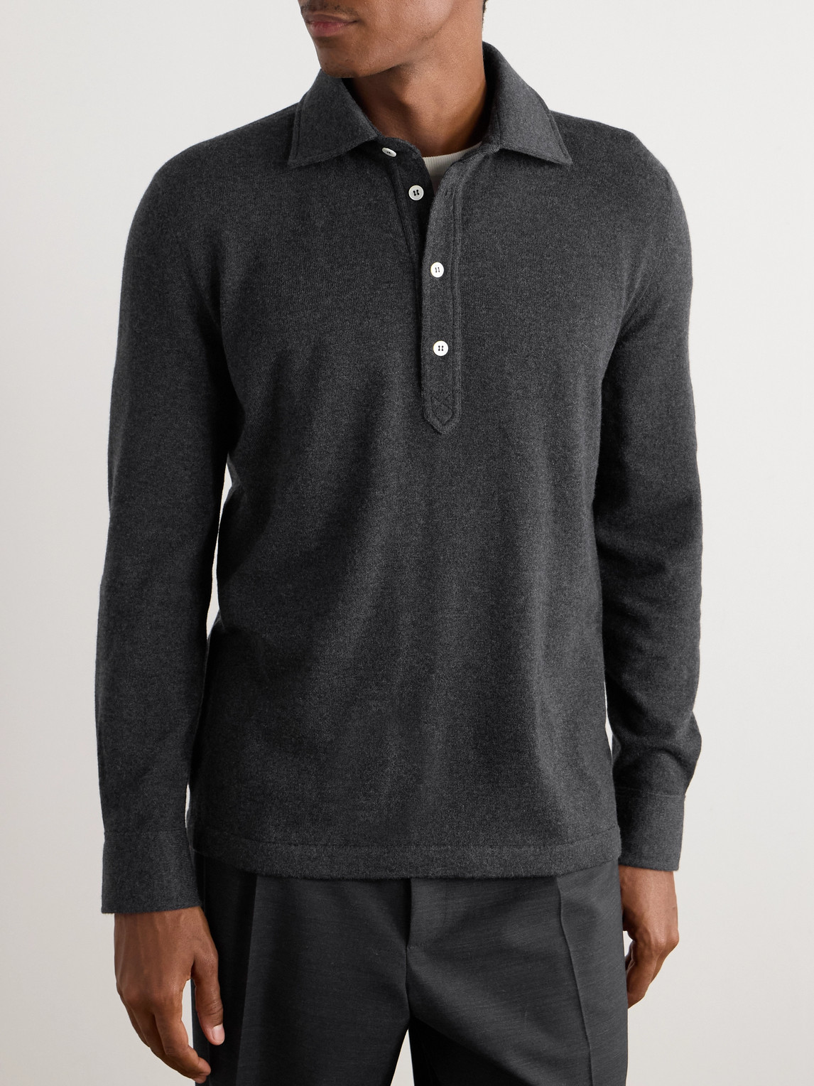 https://www.mrporter.com/variants/images/1647597352592030/fr/w1000.jpg