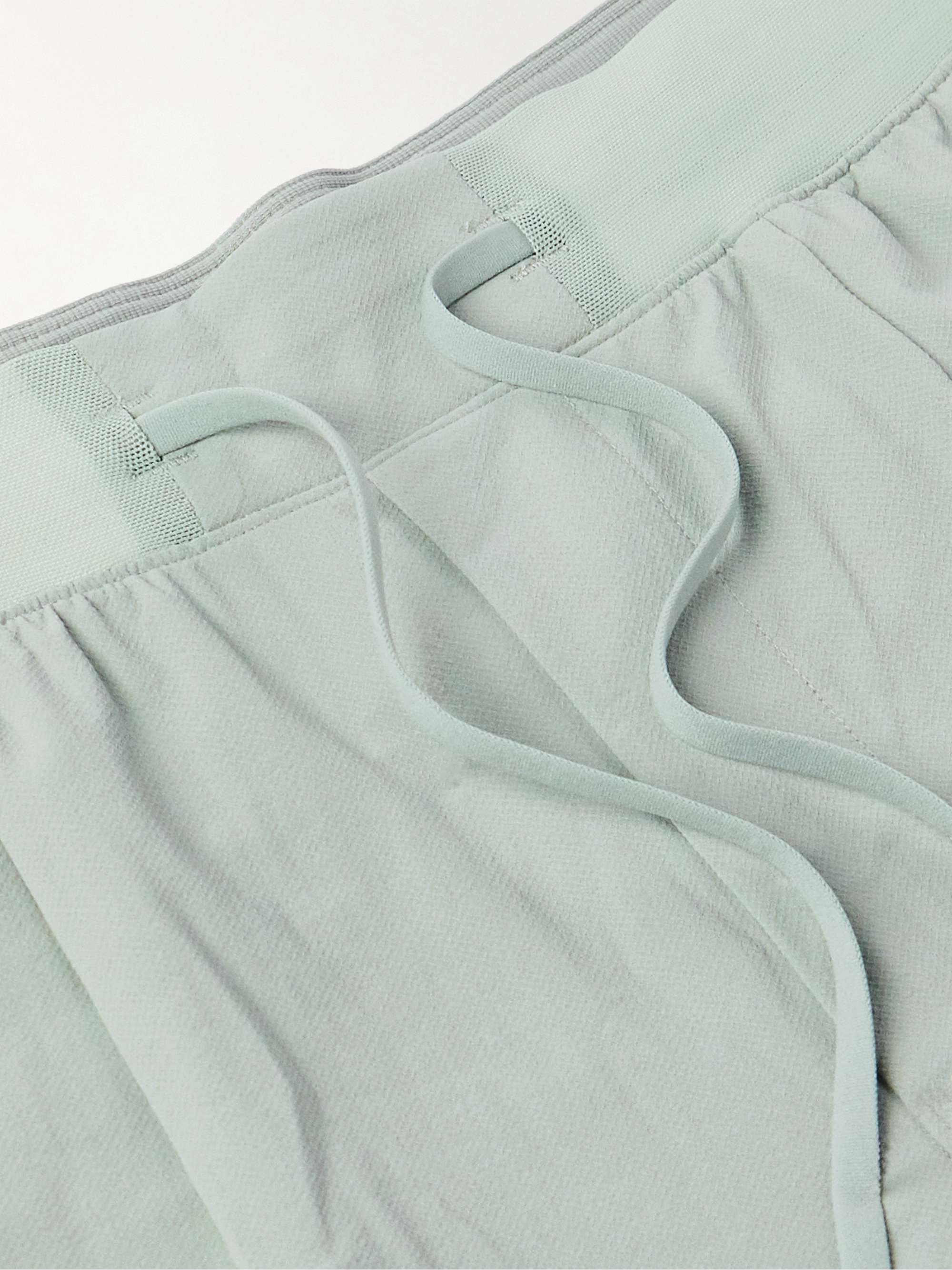 LULULEMON 