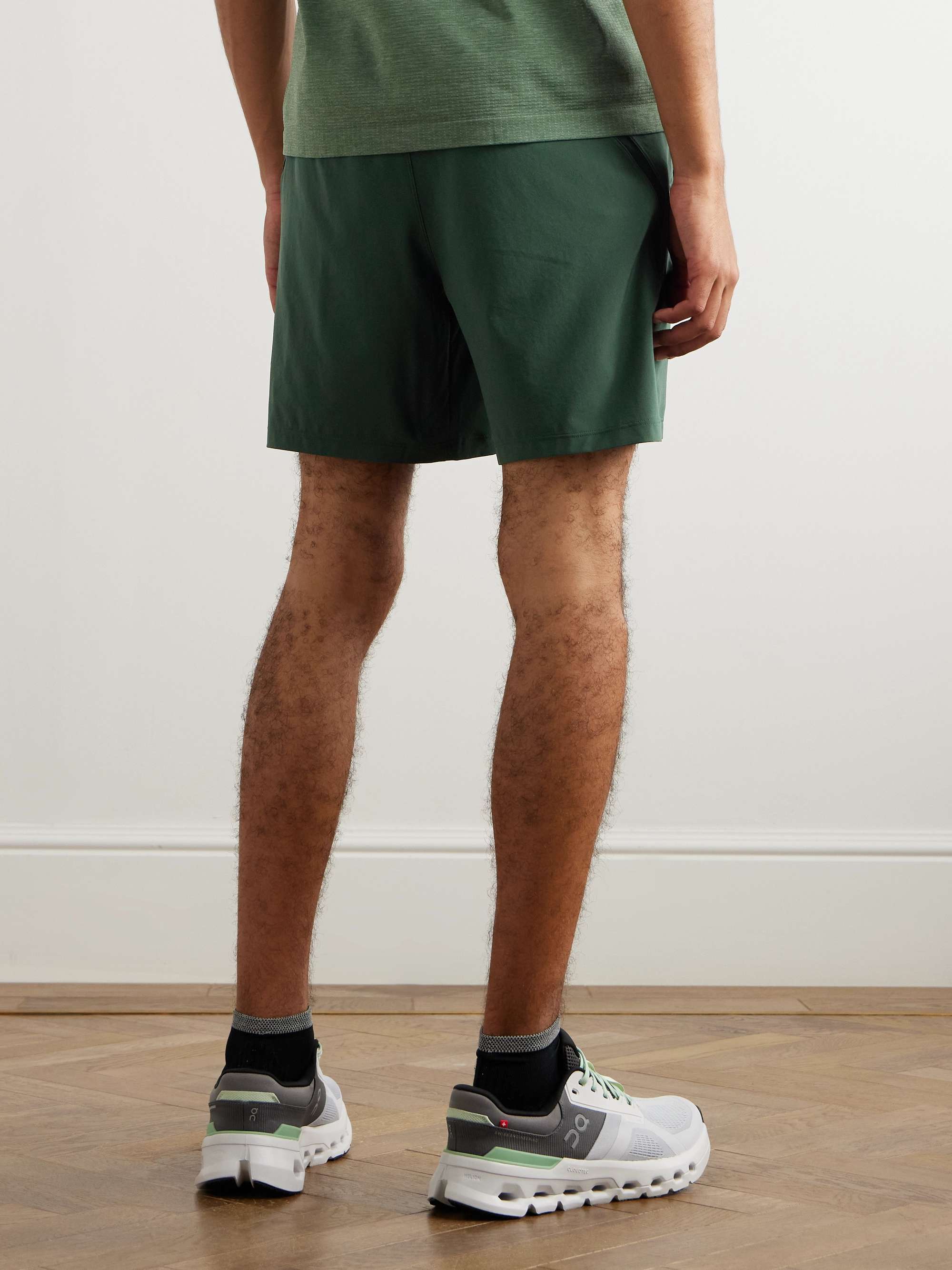 LULULEMON 