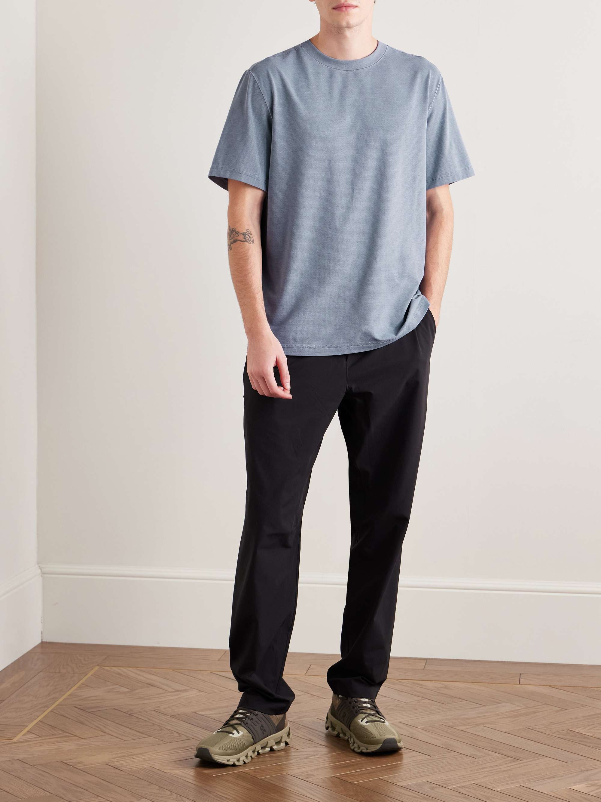 LULULEMON 