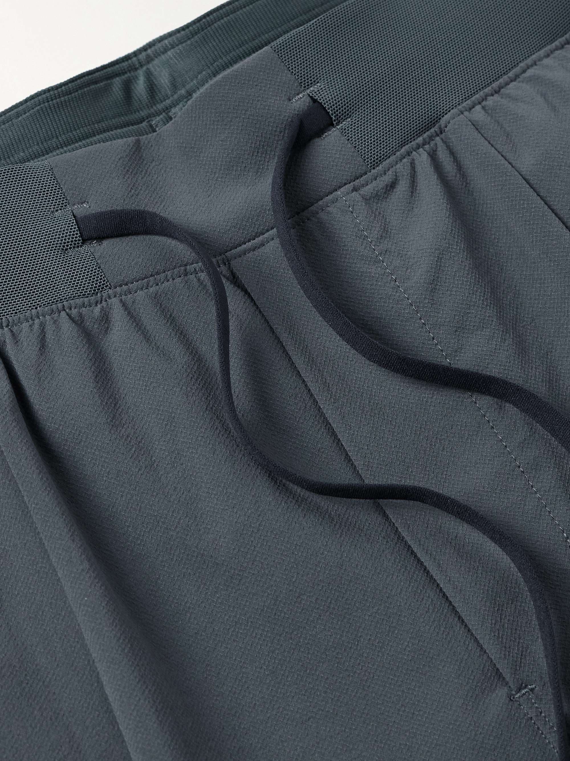 LULULEMON 