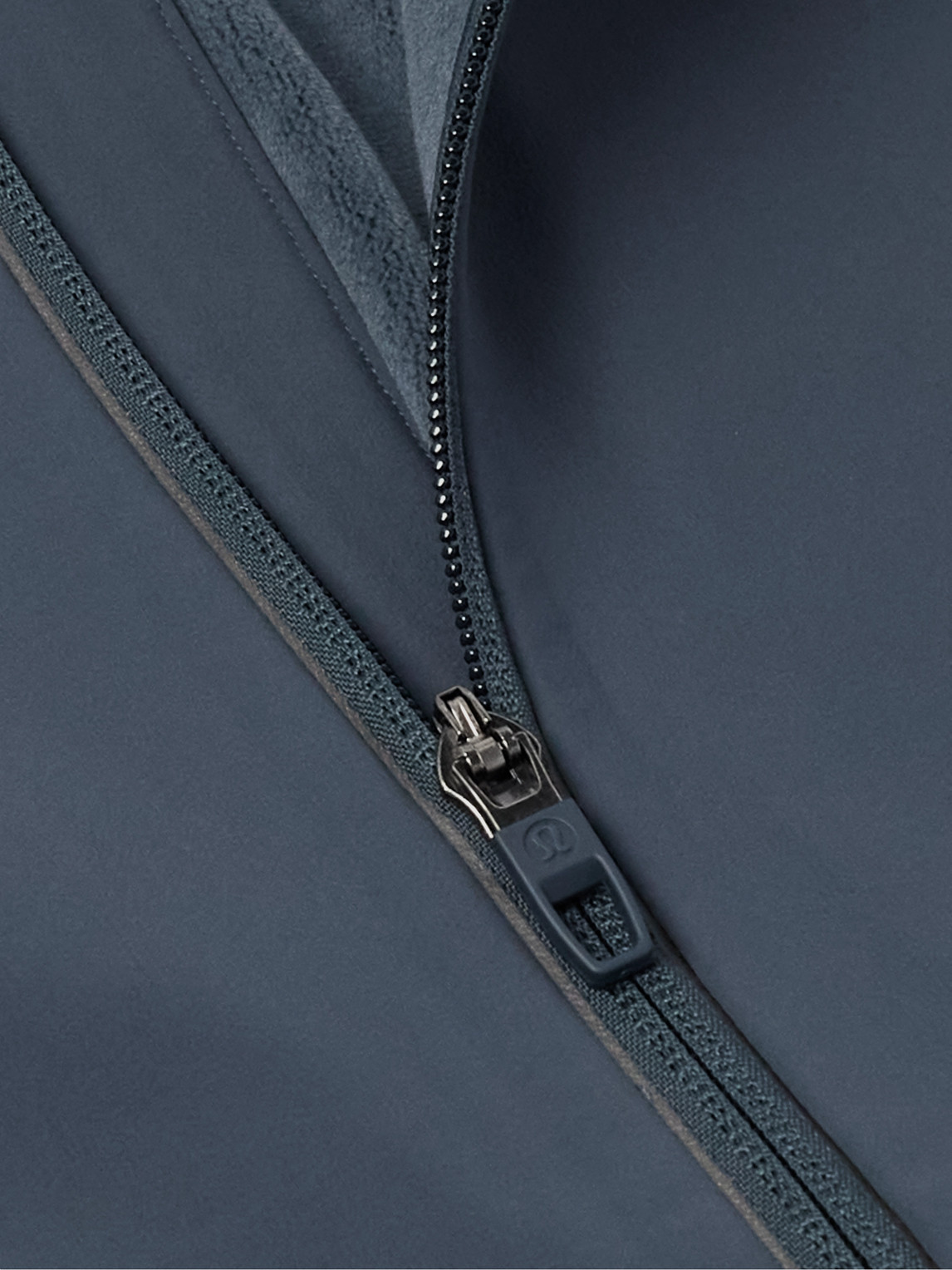 LULULEMON CROSS CHILL SLIM-FIT REPELSHELL™ HOODED JACKET