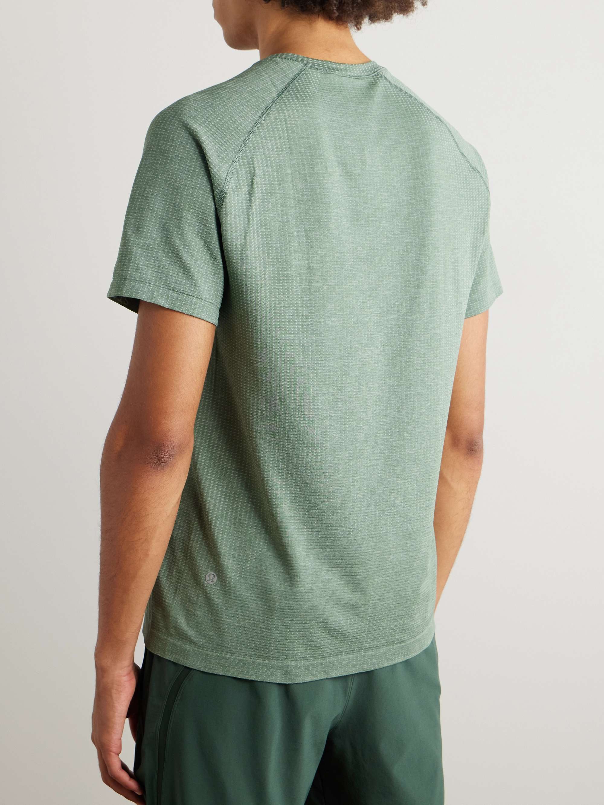 LULULEMON 