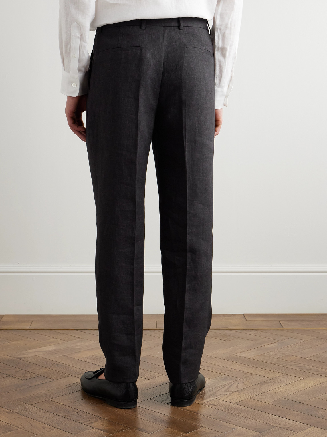 Brunello Cucinelli Slim-fit Pleated Linen Suit Trousers In Black