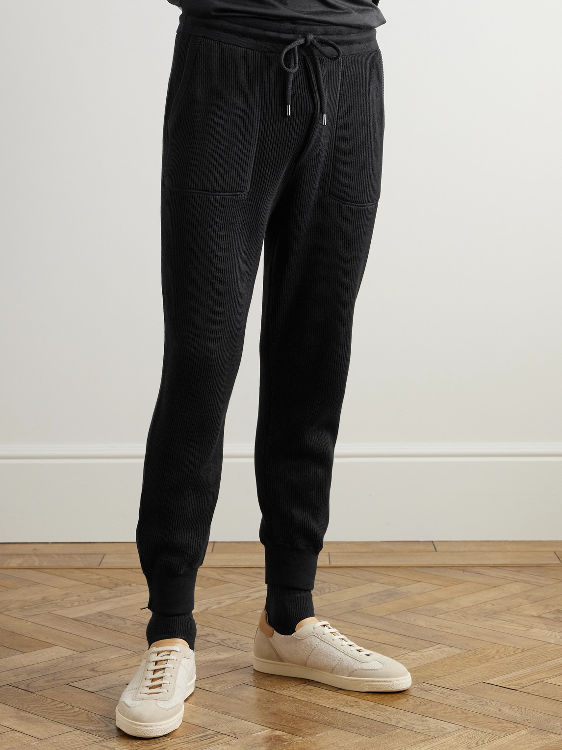 Brunello Cucinelli Ribbed Cotton Sweatpants In Black