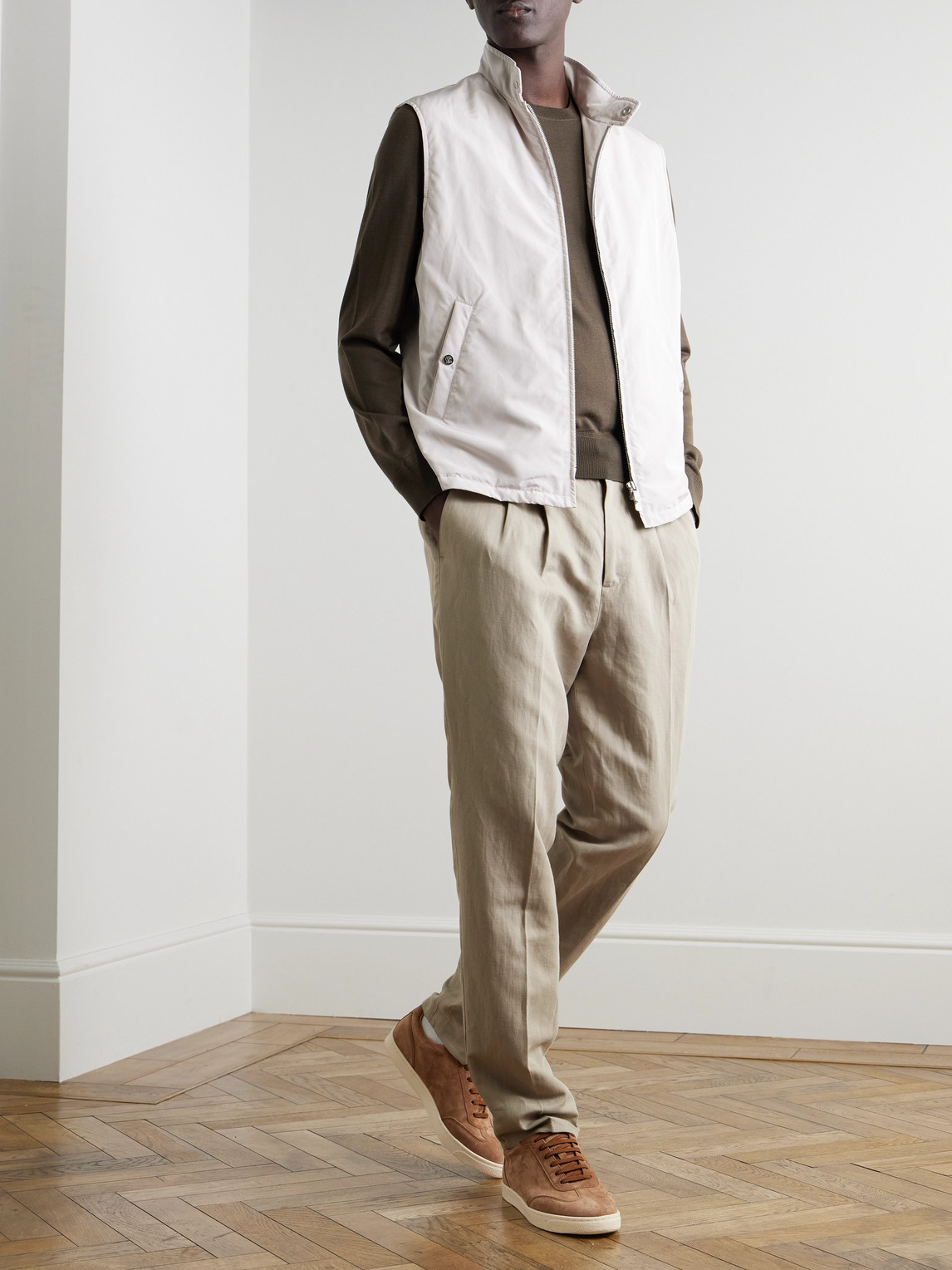 Brunello Cucinelli Straight-leg Pleated Linen And Cotton-blend Trousers In Neutrals