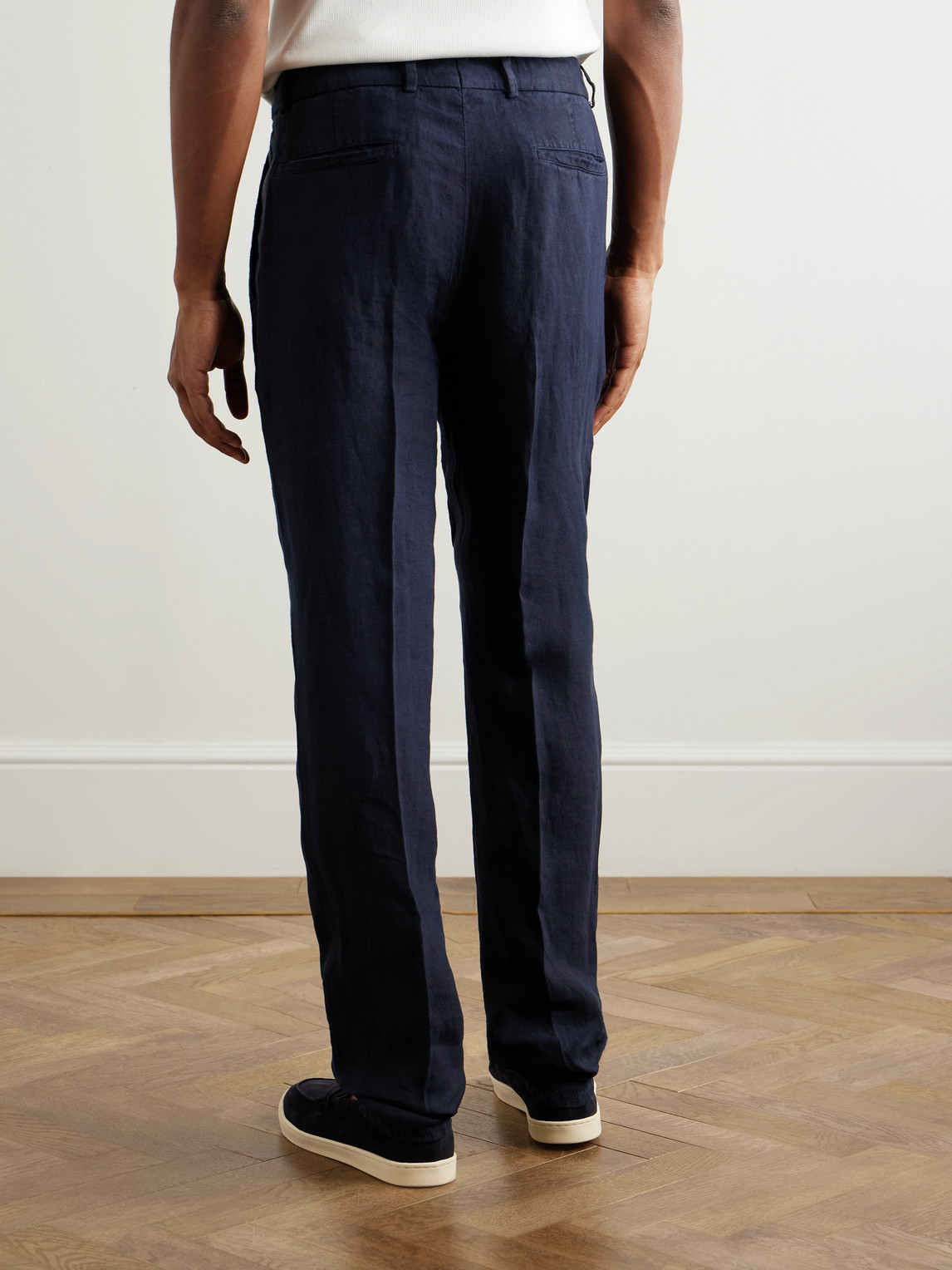 Brunello Cucinelli Tapered Pleated Linen-twill Trousers In Blue