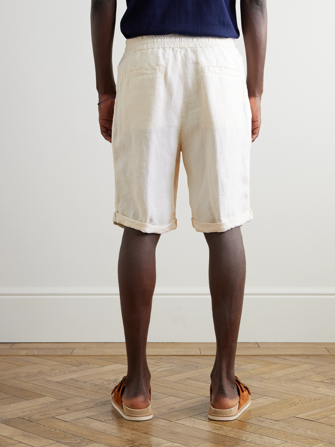 Brunello Cucinelli Straight-leg Linen Shorts In White